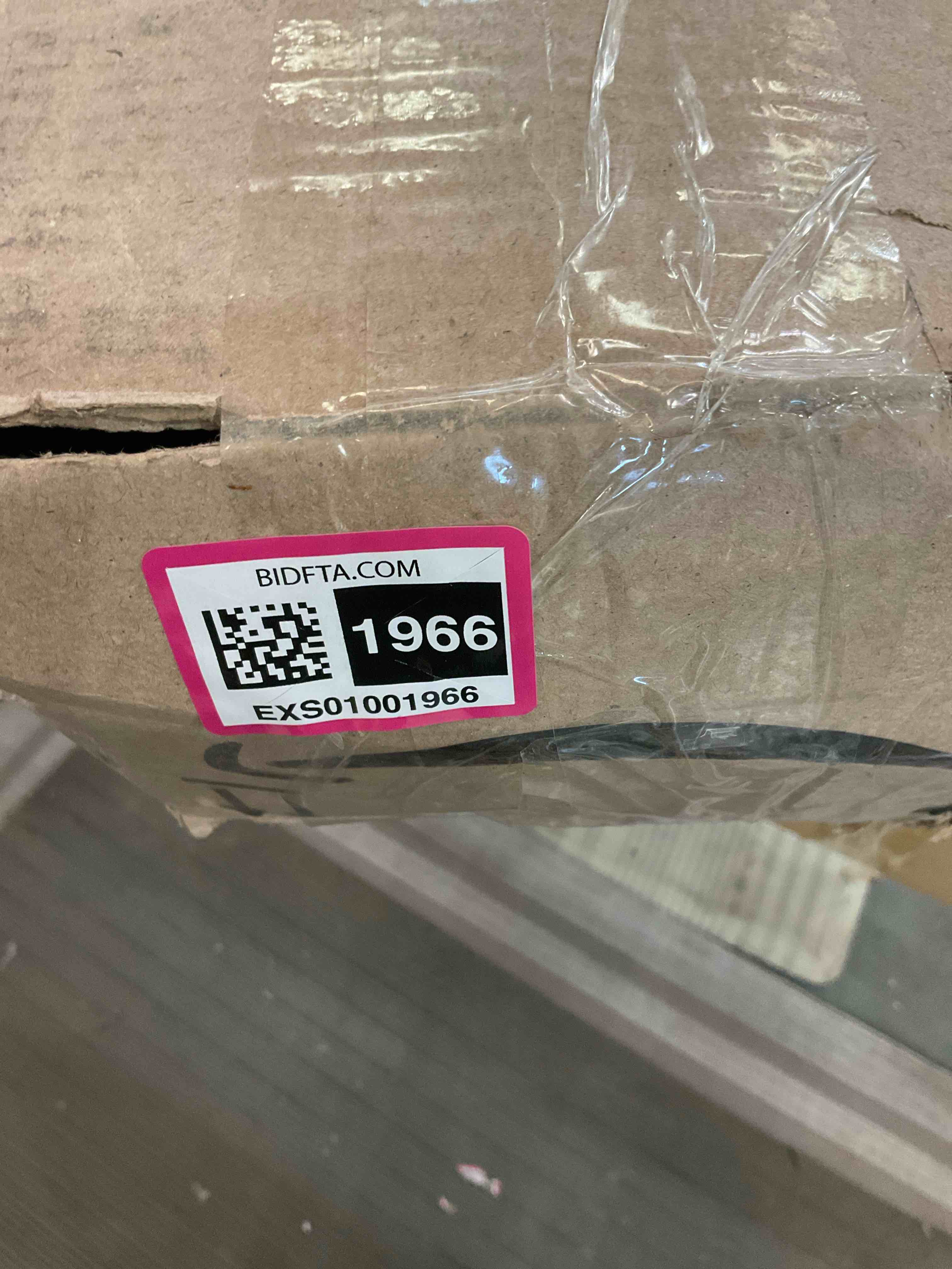 https://s3.amazonaws.com/lotting-images-prod/BargainHunt/EXS01001966_1709221824981.jpeg