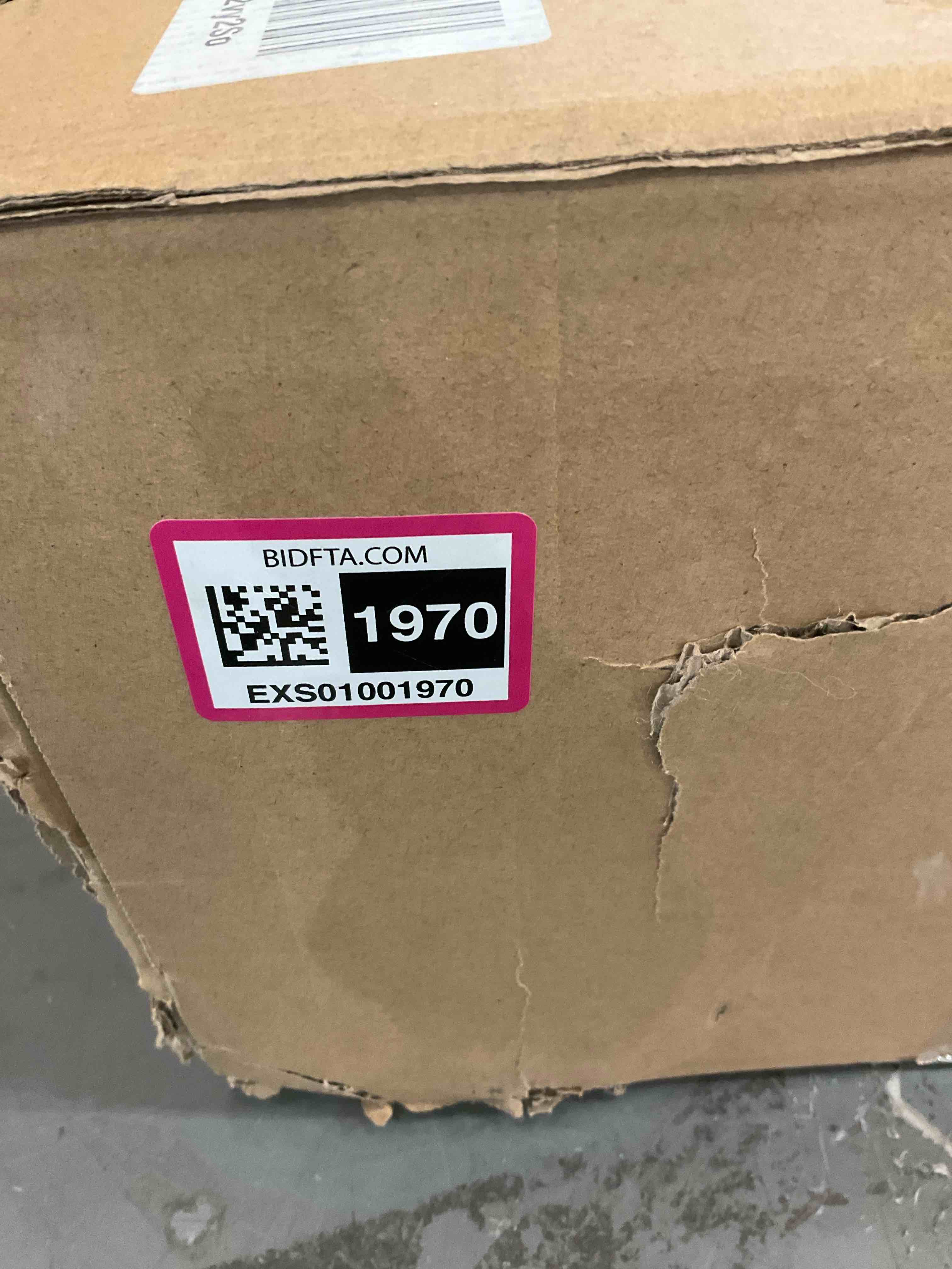 https://s3.amazonaws.com/lotting-images-prod/BargainHunt/EXS01001970_1709221247221.jpeg