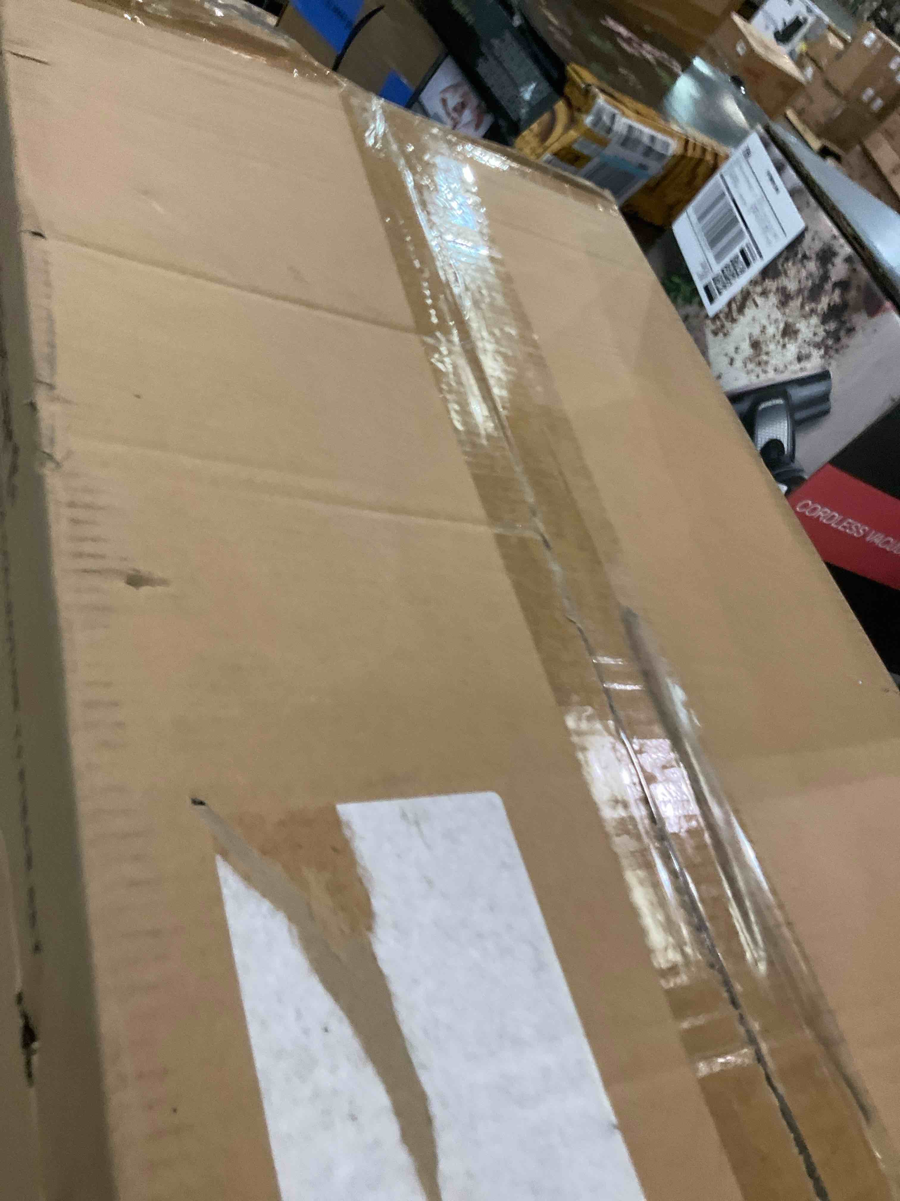 https://s3.amazonaws.com/lotting-images-prod/BargainHunt/EXS01002591_1708528881052.jpeg