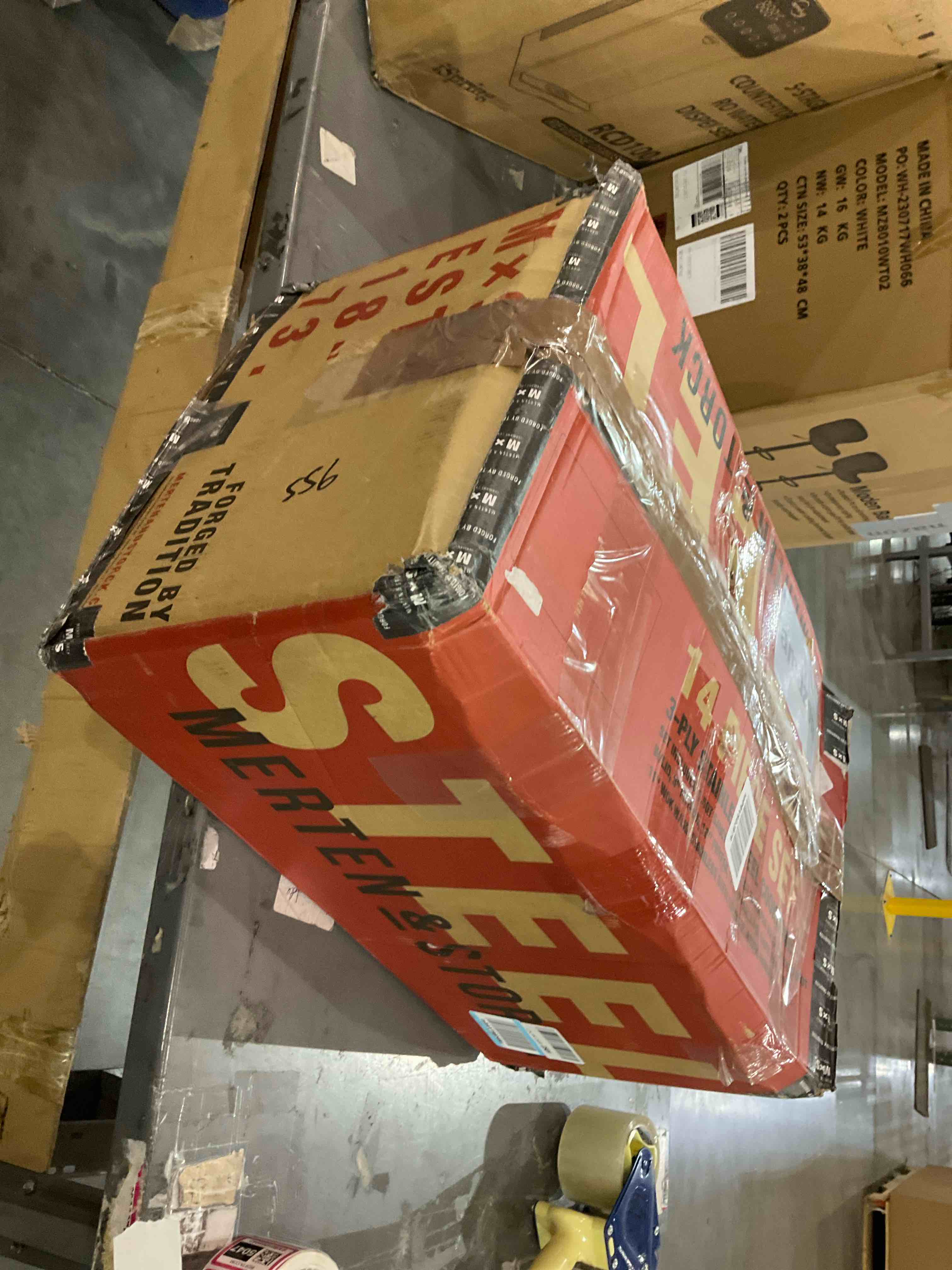 https://s3.amazonaws.com/lotting-images-prod/BargainHunt/EXS01005041_1708521839823.jpeg