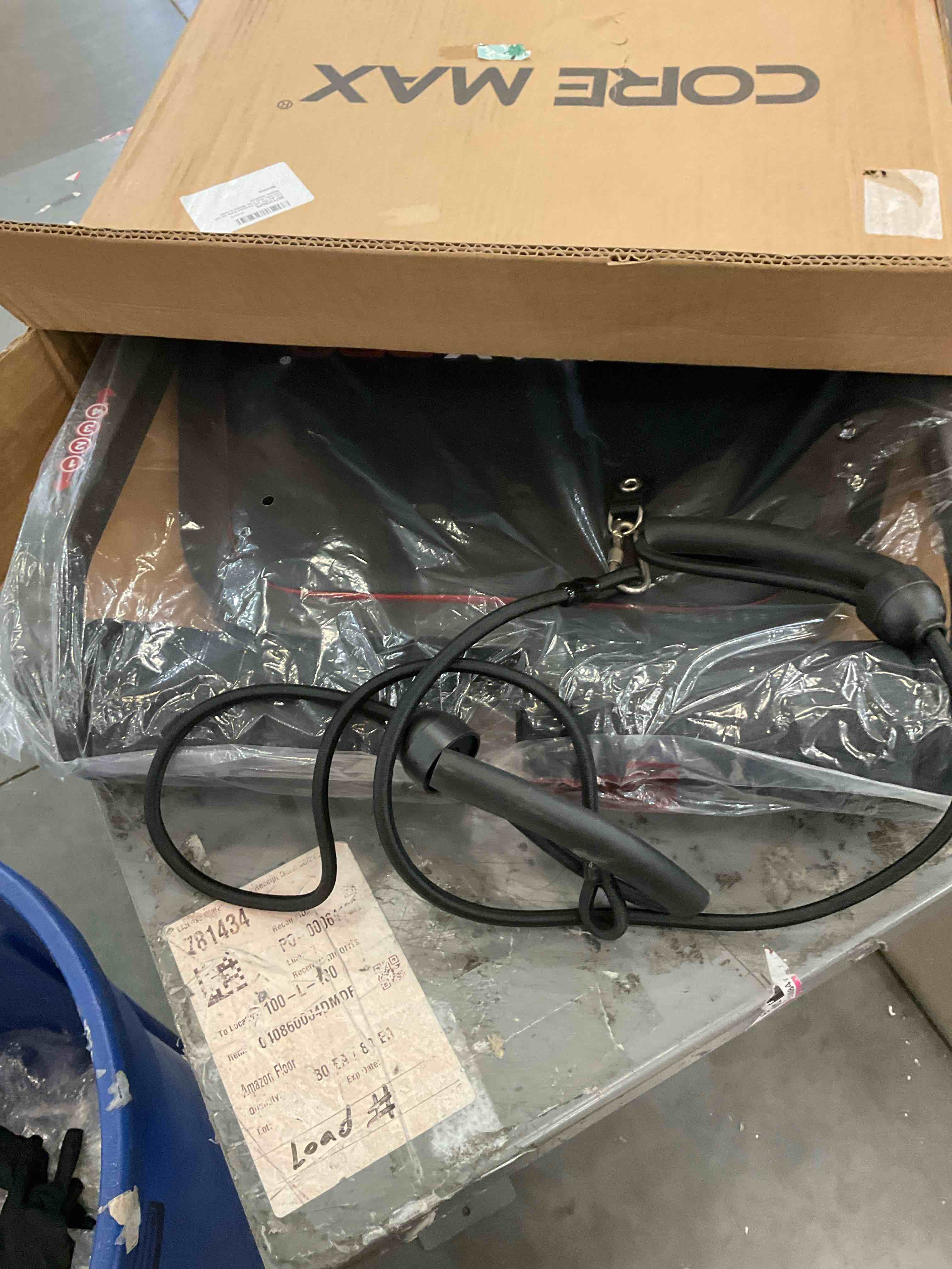 https://s3.amazonaws.com/lotting-images-prod/BargainHunt/EXS01005083_1708537336007.jpeg