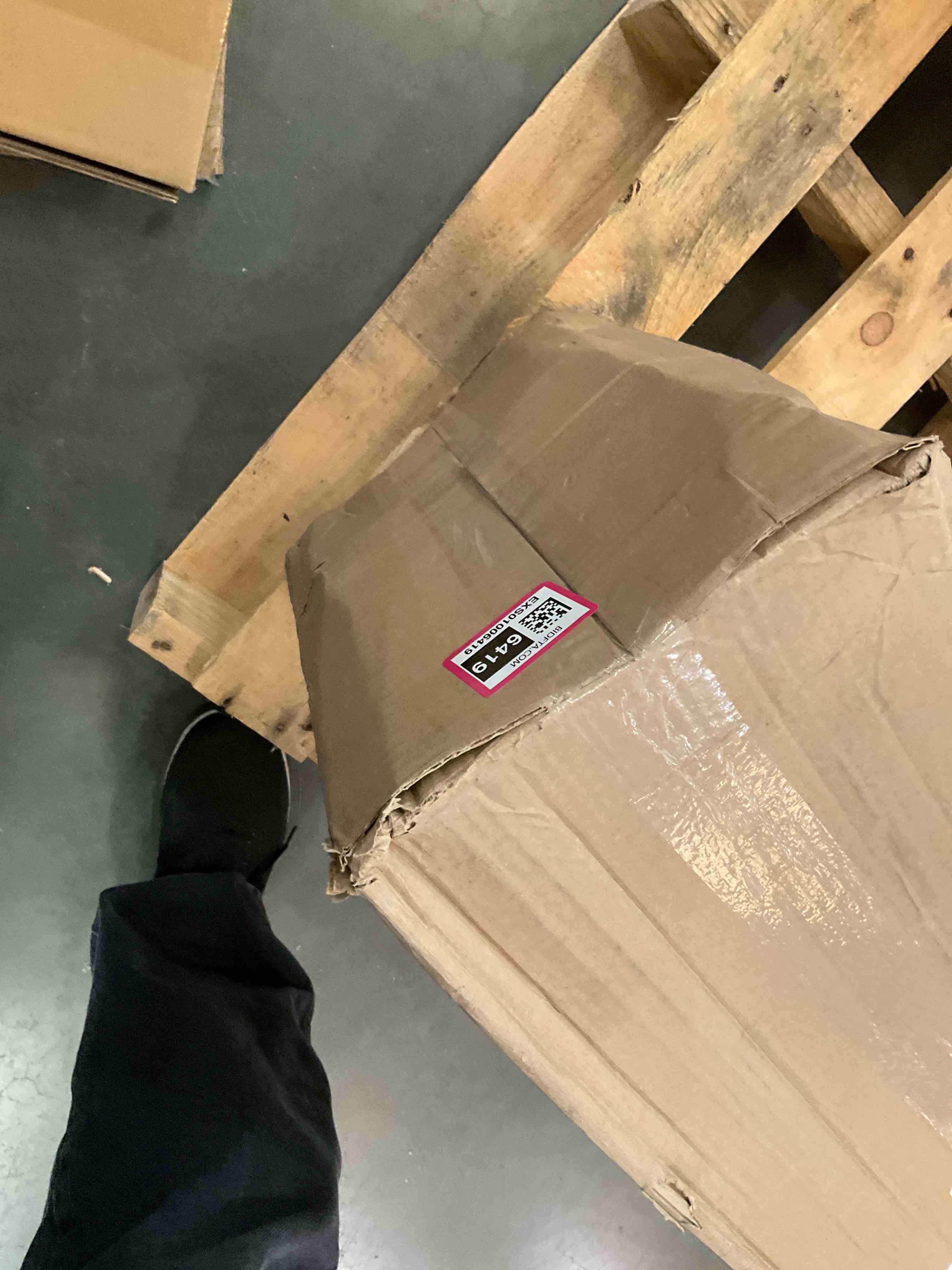 https://s3.amazonaws.com/lotting-images-prod/BargainHunt/EXS01006419_1709228413486.jpeg
