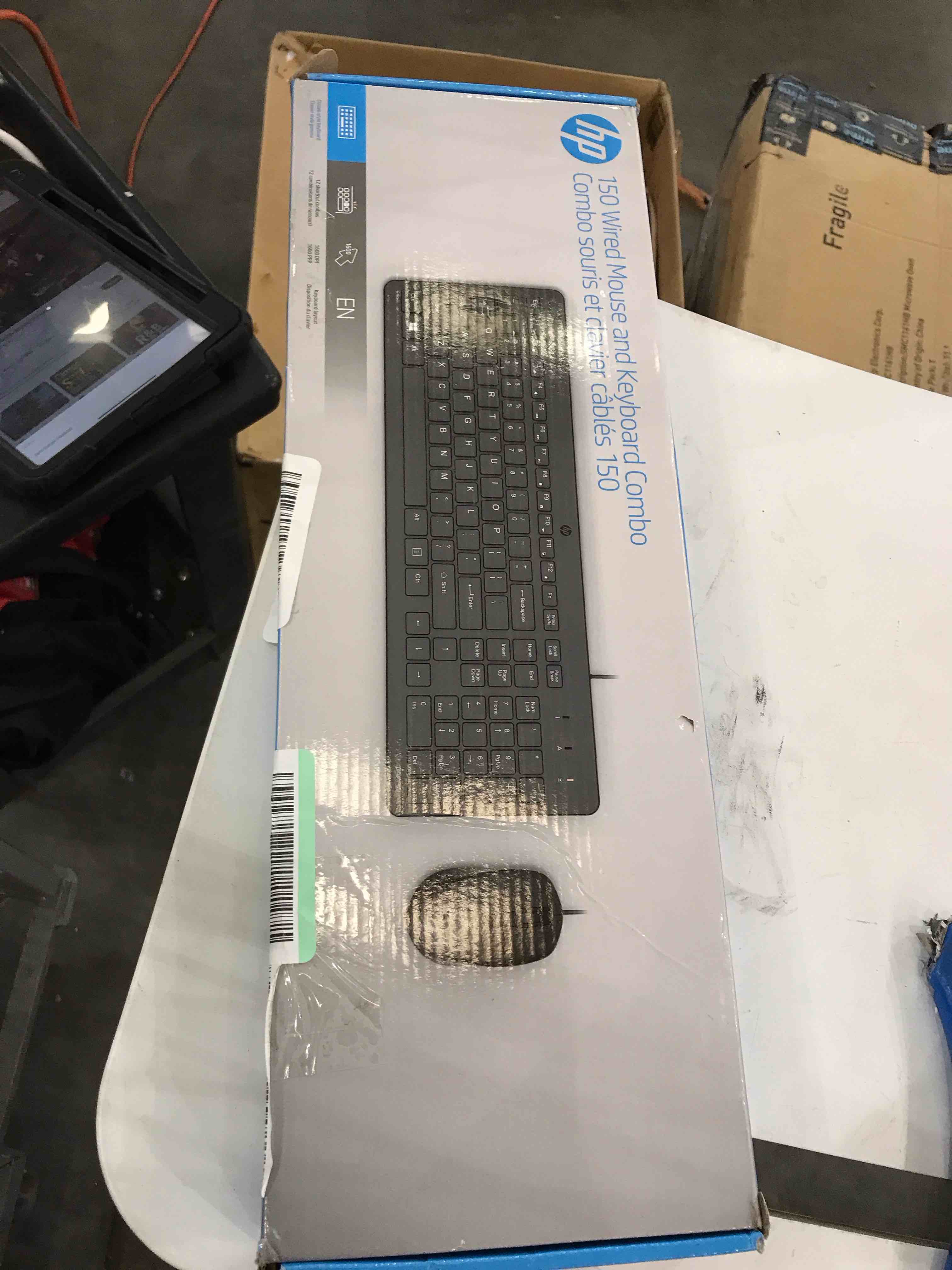 https://s3.amazonaws.com/lotting-images-prod/BargainHunt/EXS01006599_1708106250329.jpeg