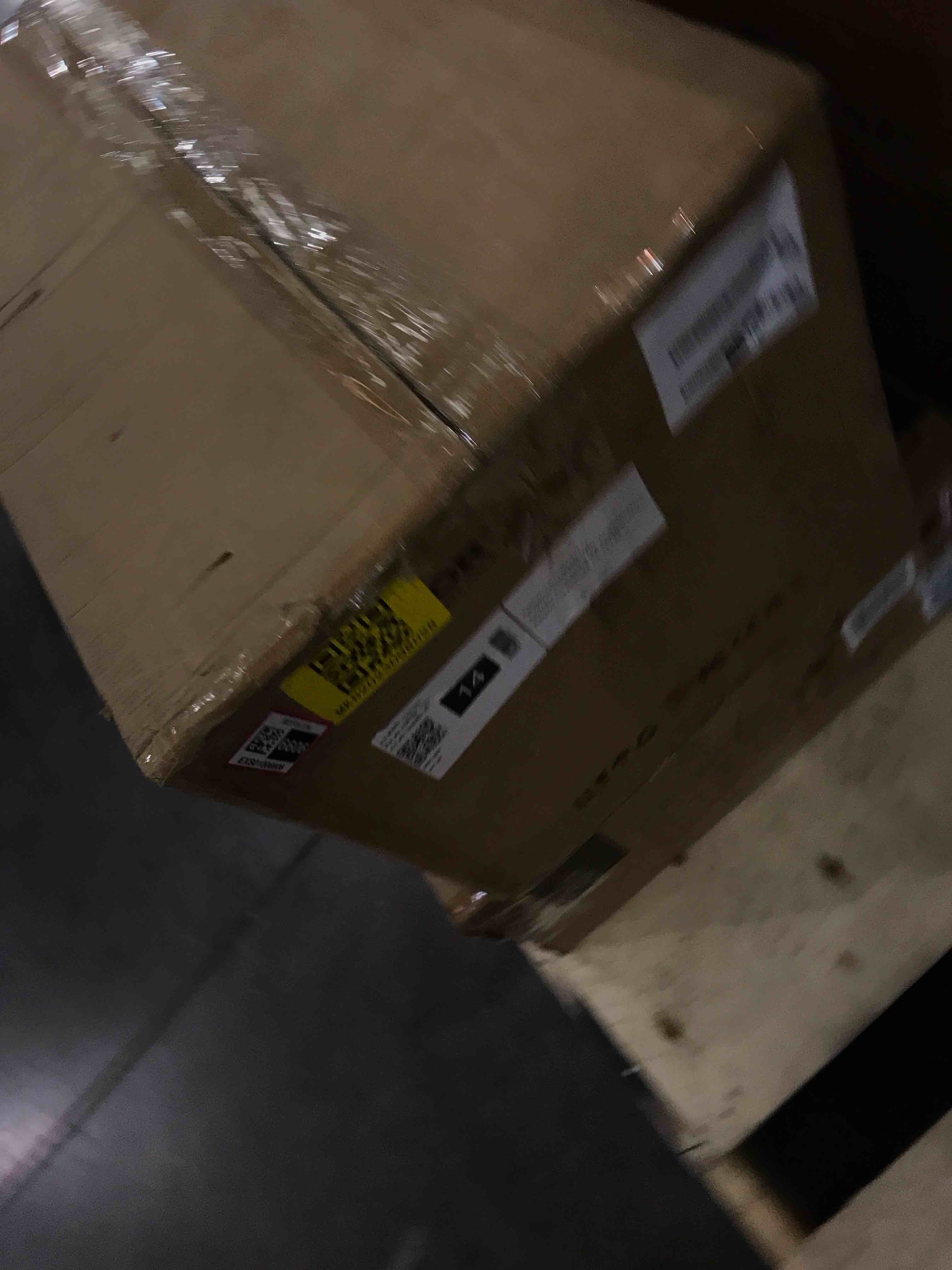 https://s3.amazonaws.com/lotting-images-prod/BargainHunt/EXS01006606_1708107445450.jpeg