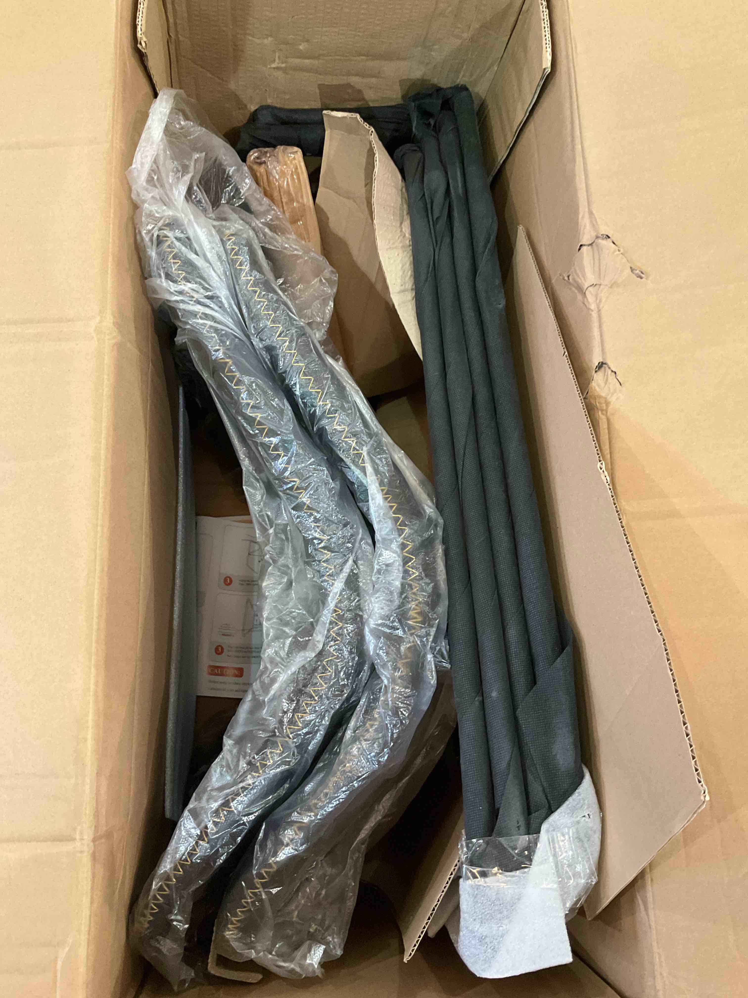 https://s3.amazonaws.com/lotting-images-prod/BargainHunt/EXS01007308_1718196790456.jpeg