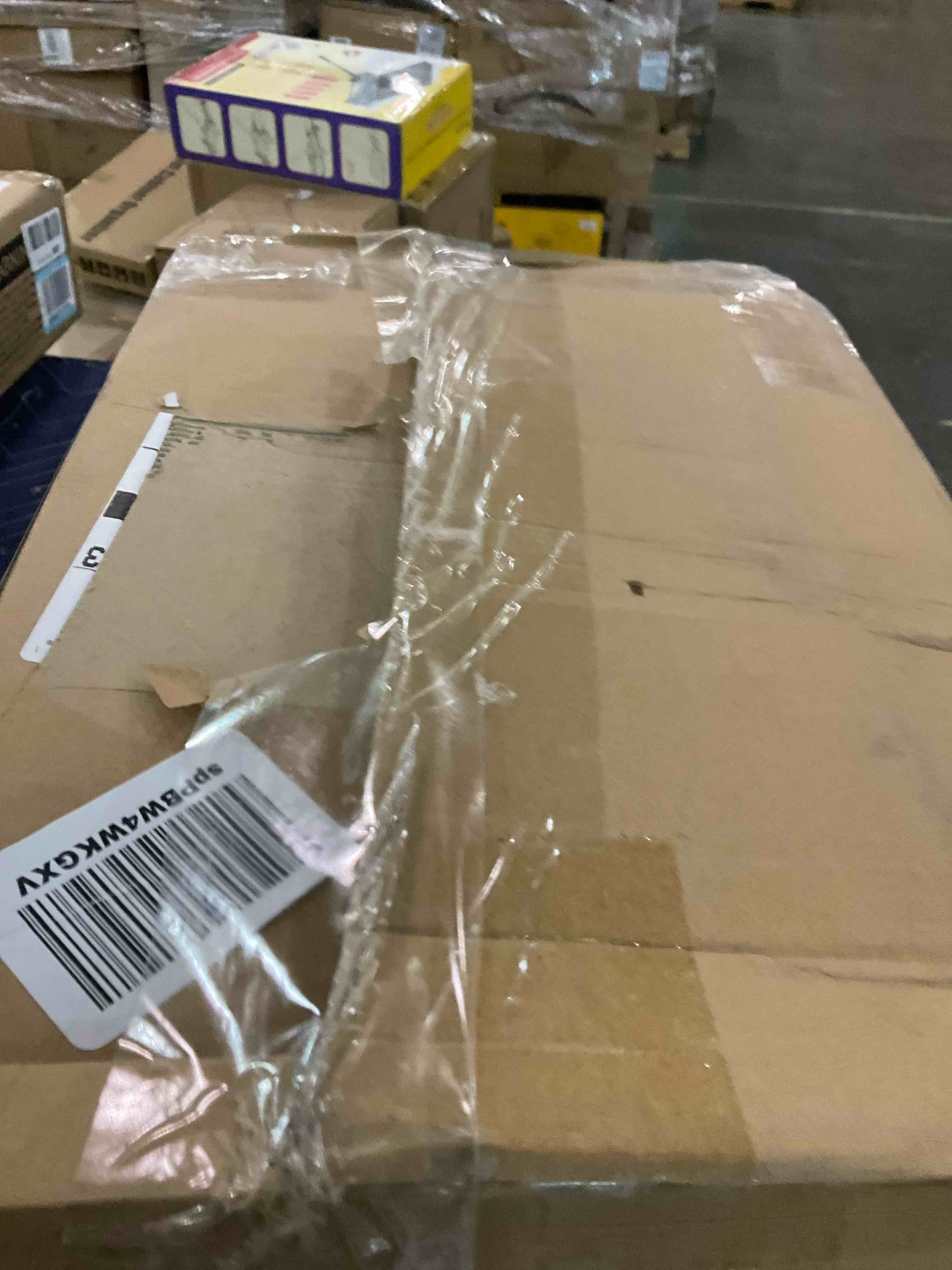 https://s3.amazonaws.com/lotting-images-prod/BargainHunt/EXS01007685_1707752208459.jpeg