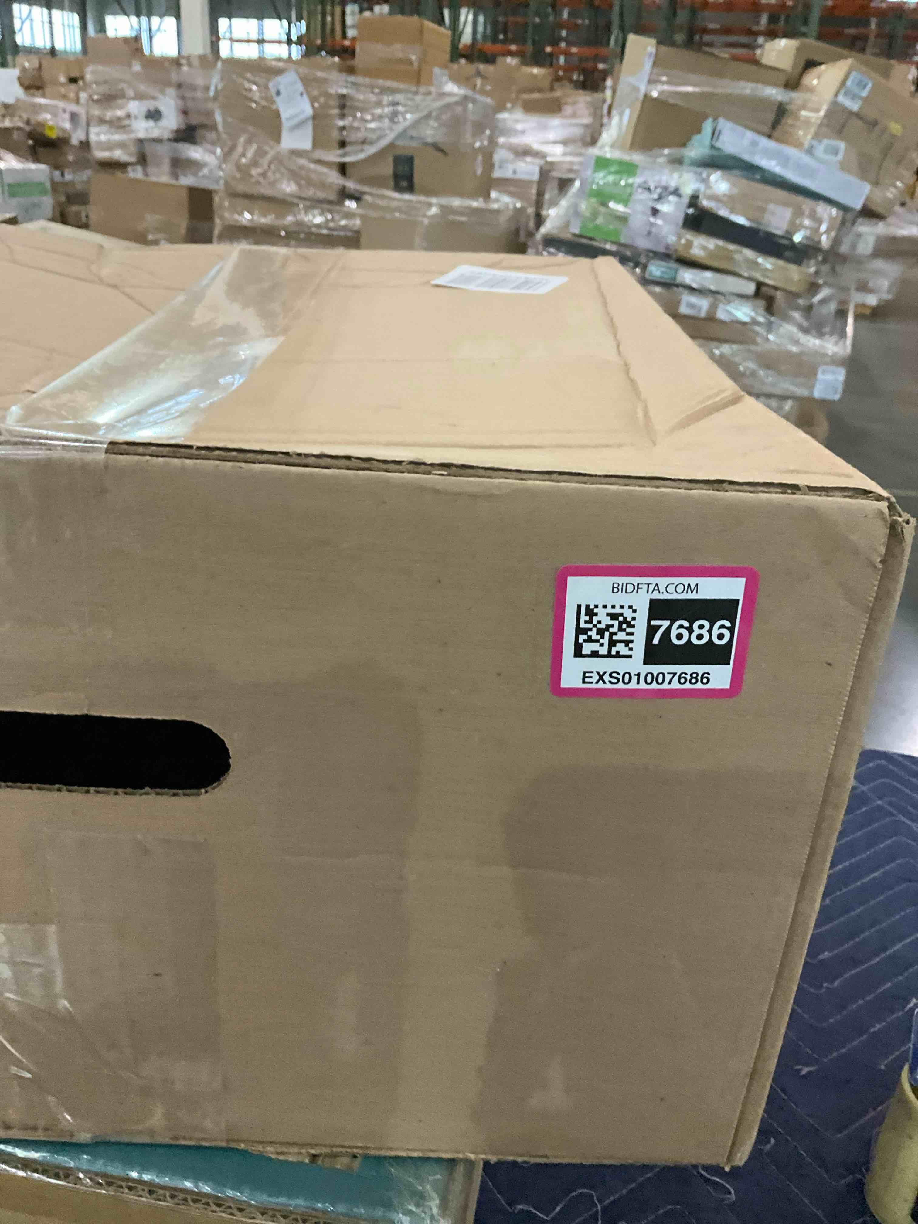 https://s3.amazonaws.com/lotting-images-prod/BargainHunt/EXS01007686_1707752261351.jpeg