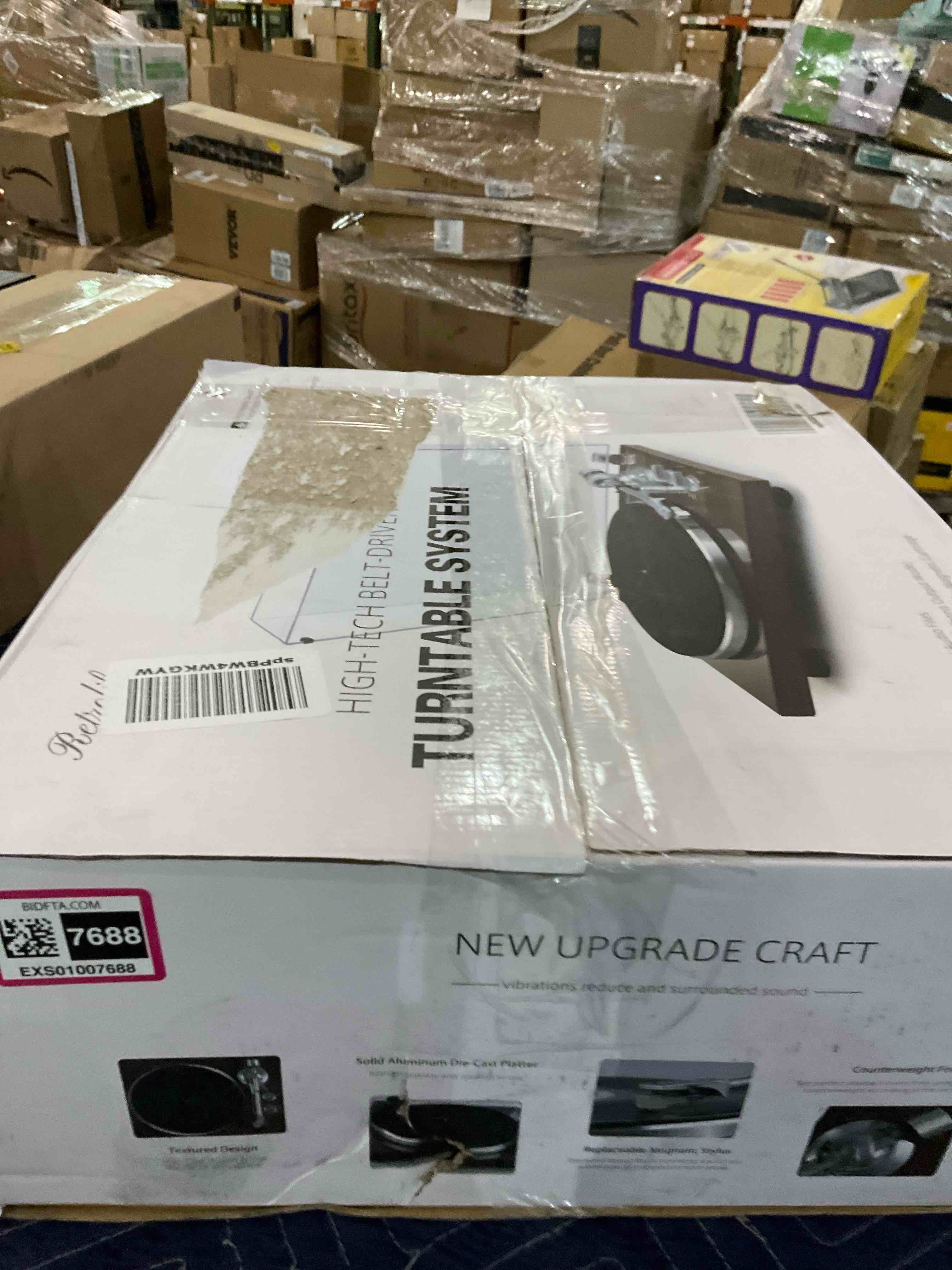 https://s3.amazonaws.com/lotting-images-prod/BargainHunt/EXS01007688_1707826678886.jpeg