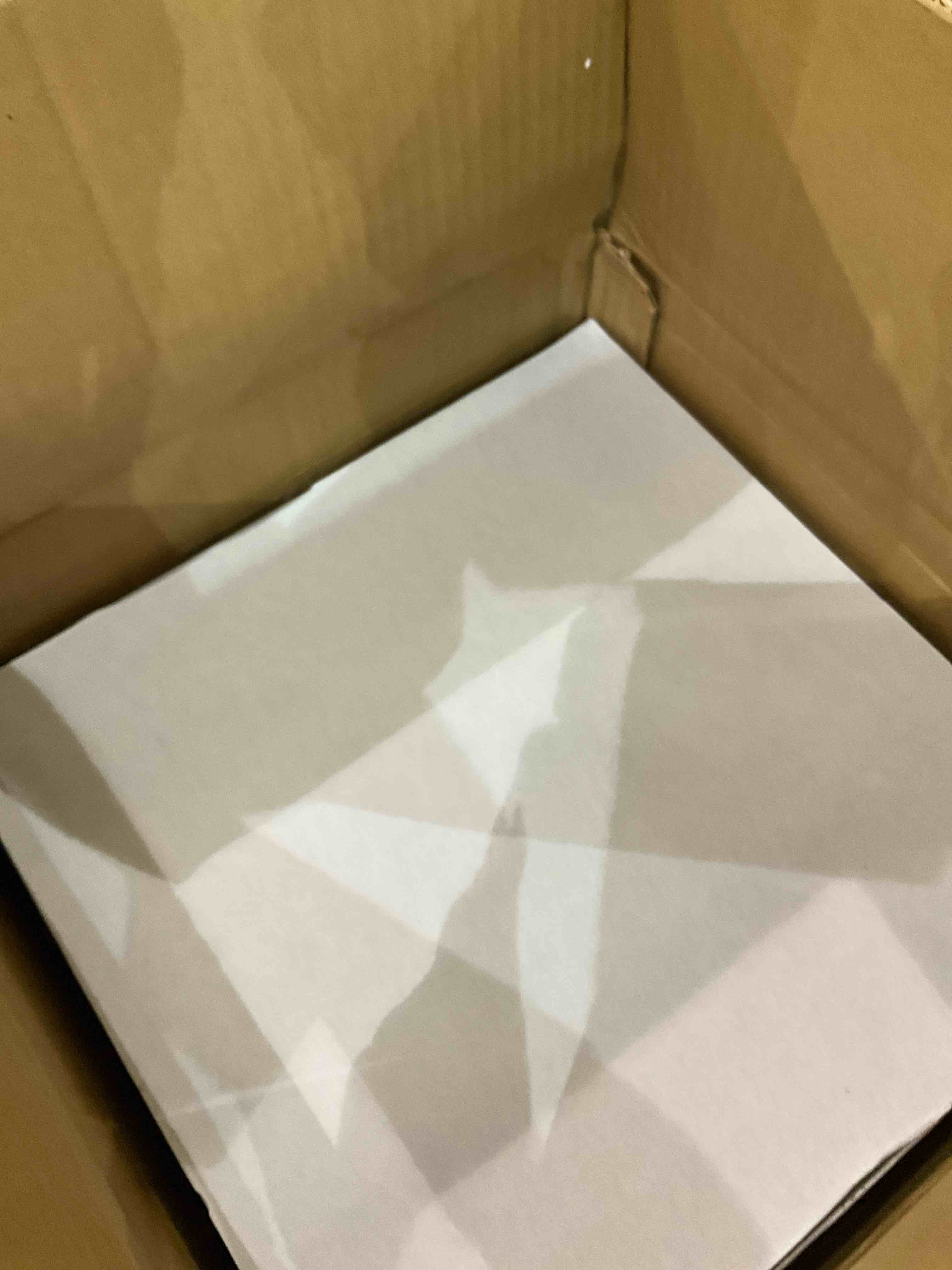 https://s3.amazonaws.com/lotting-images-prod/BargainHunt/EXS01009226_1708349330652.jpeg