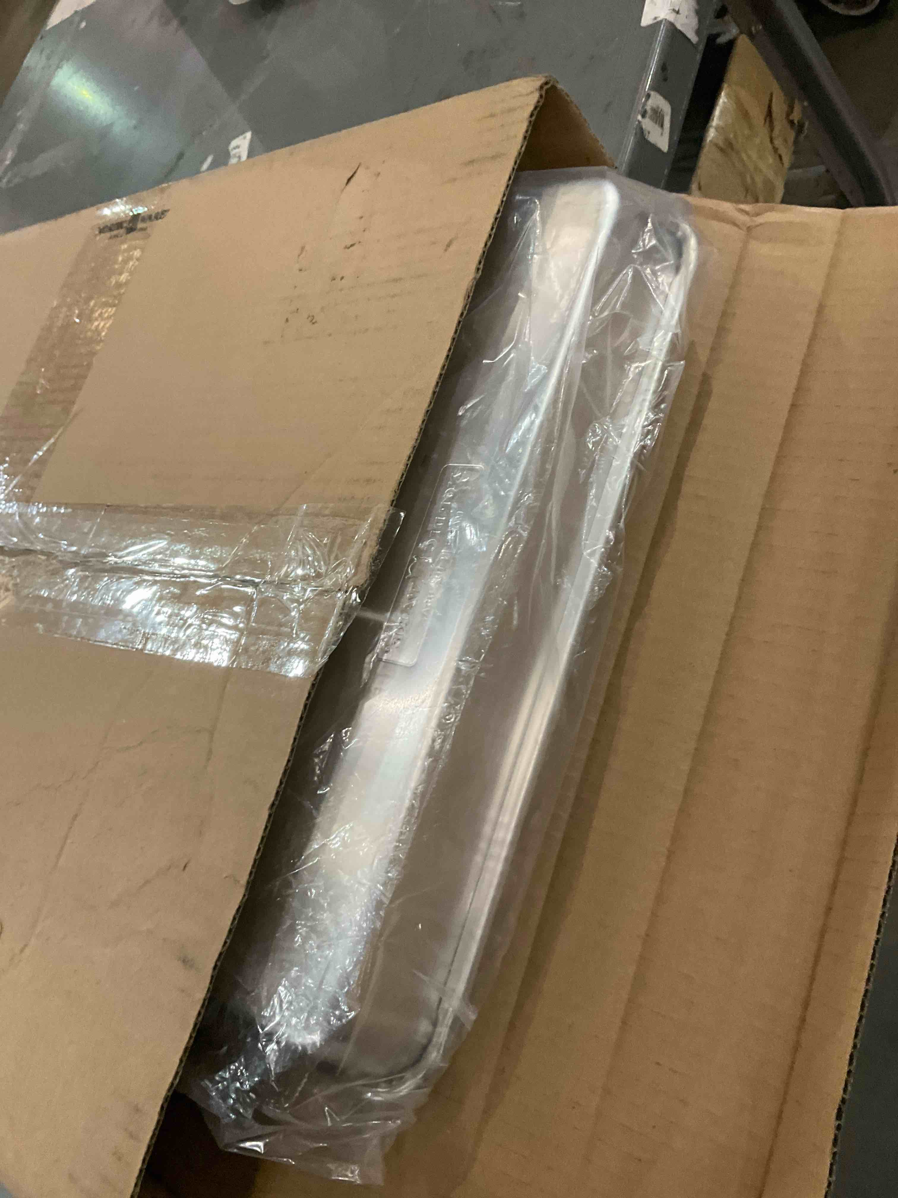 https://s3.amazonaws.com/lotting-images-prod/BargainHunt/EXS01009754_1708097149155.jpeg