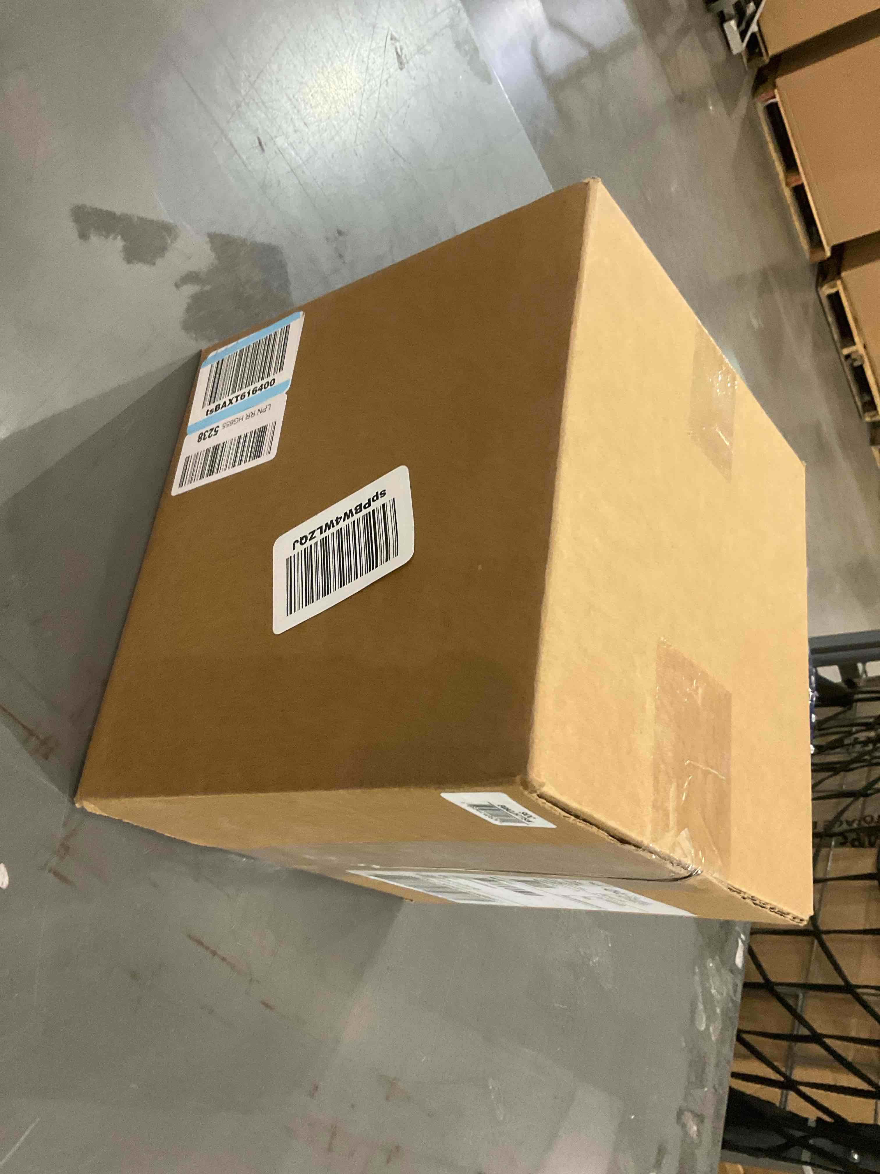 https://s3.amazonaws.com/lotting-images-prod/BargainHunt/EXS01009758_1708098050829.jpeg
