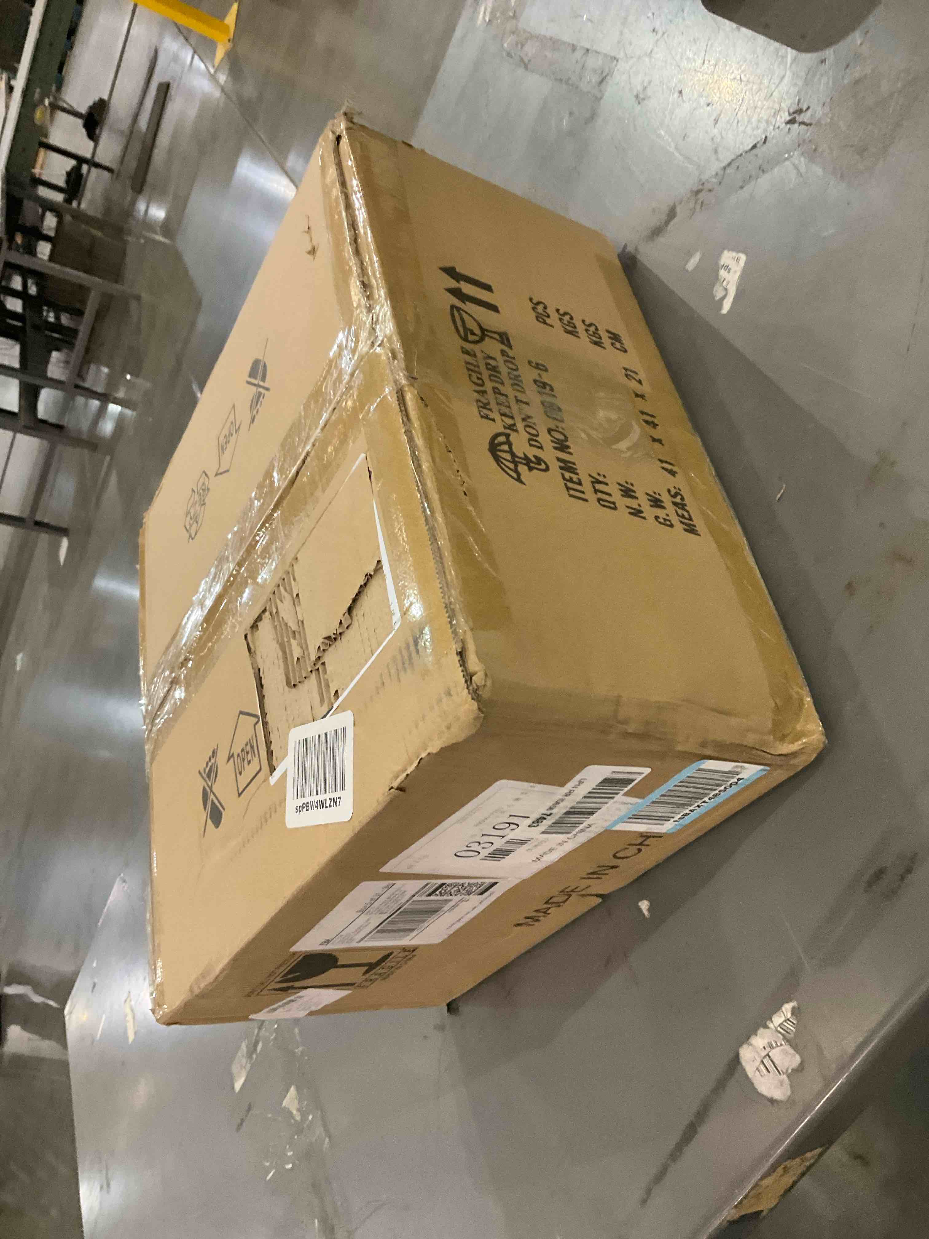 https://s3.amazonaws.com/lotting-images-prod/BargainHunt/EXS01009761_1708098637790.jpeg