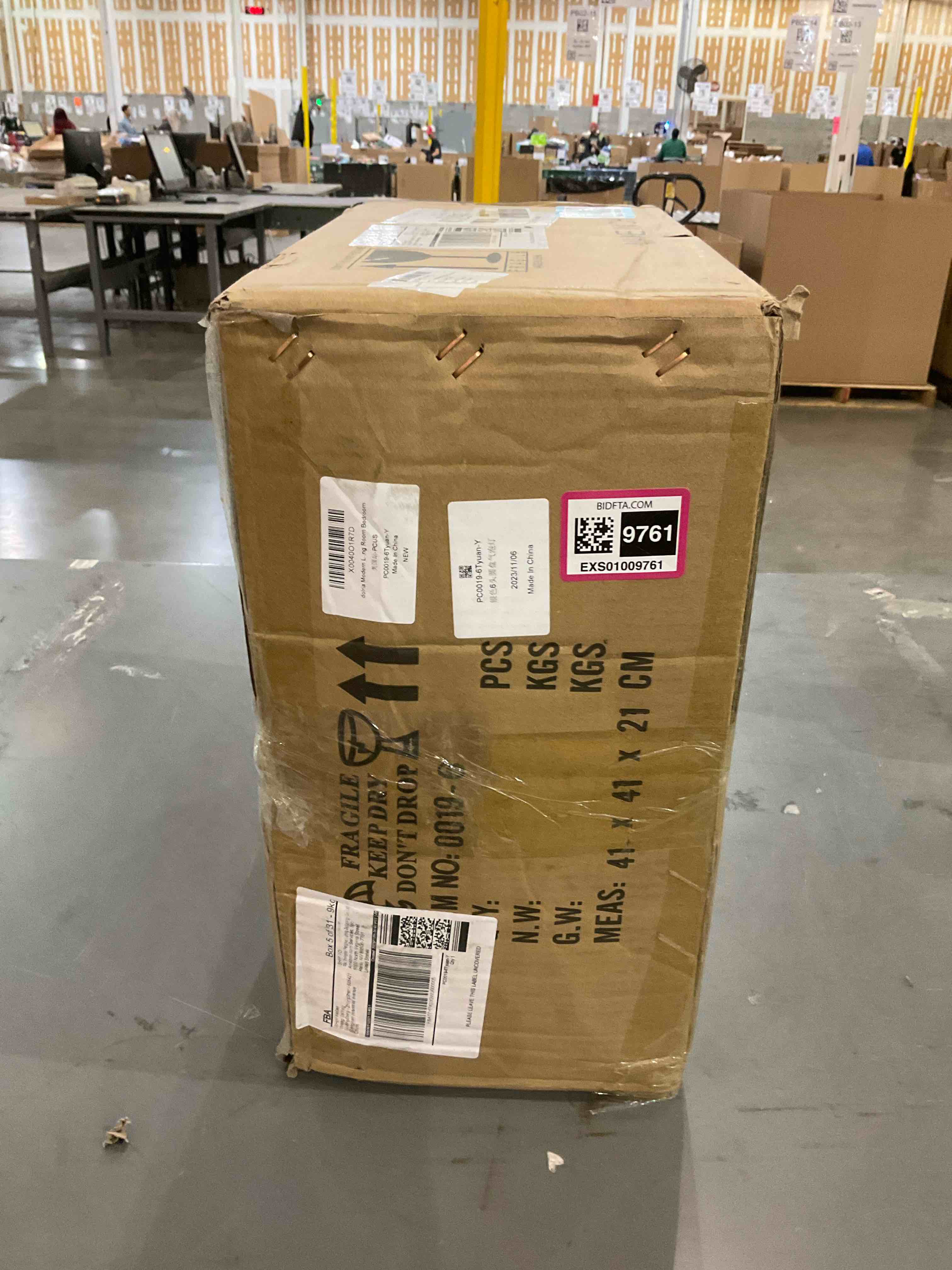 https://s3.amazonaws.com/lotting-images-prod/BargainHunt/EXS01009761_1708098699608.jpeg
