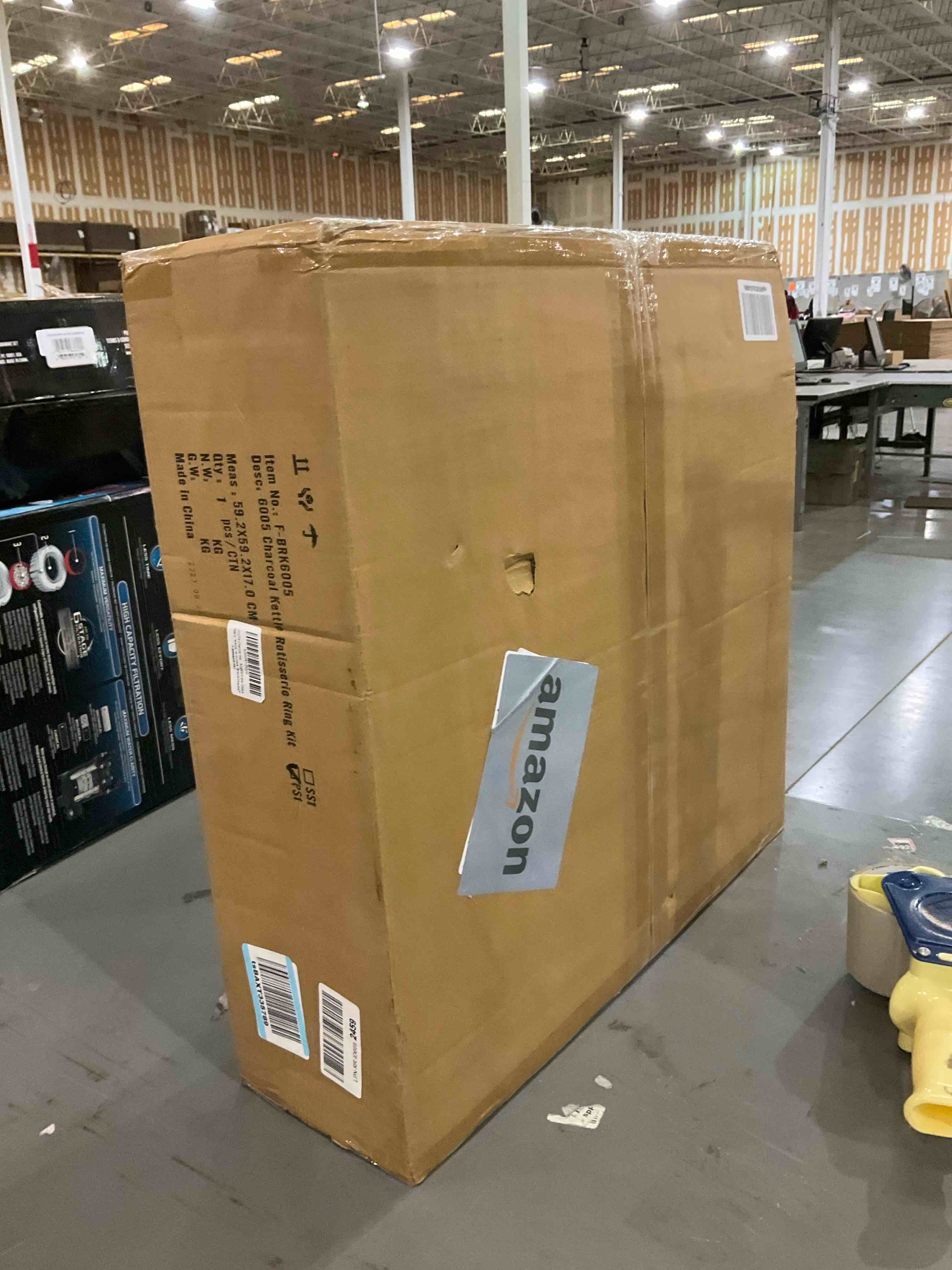 https://s3.amazonaws.com/lotting-images-prod/BargainHunt/EXS01009764_1708099394551.jpeg
