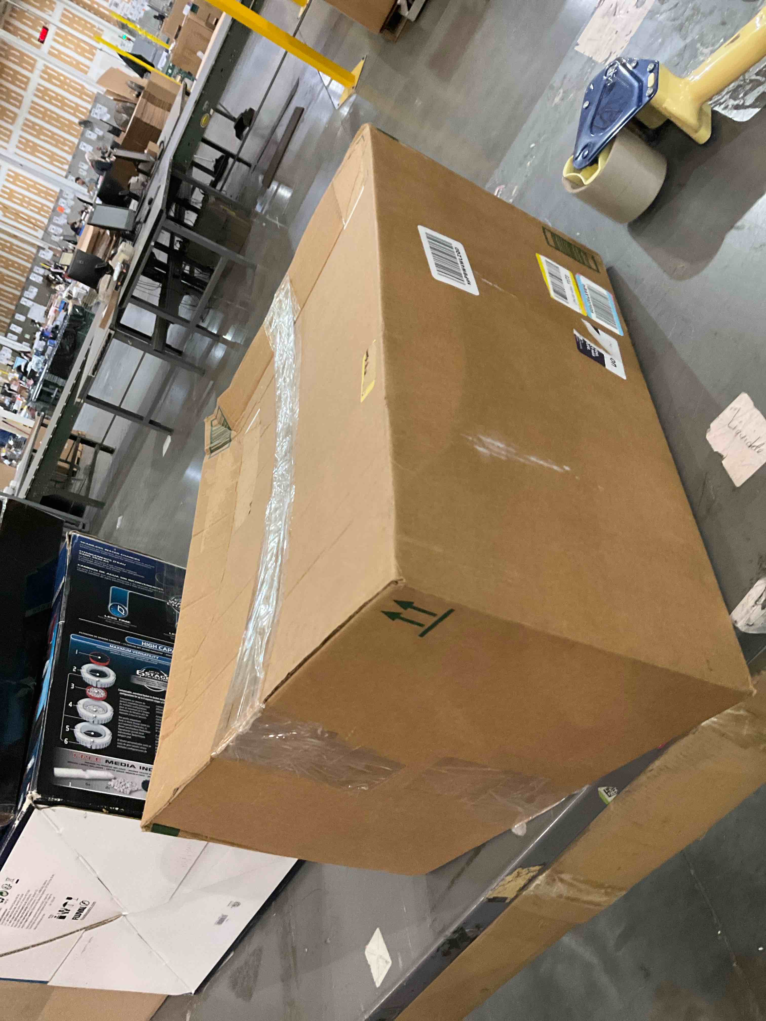 https://s3.amazonaws.com/lotting-images-prod/BargainHunt/EXS01009765_1708099702247.jpeg