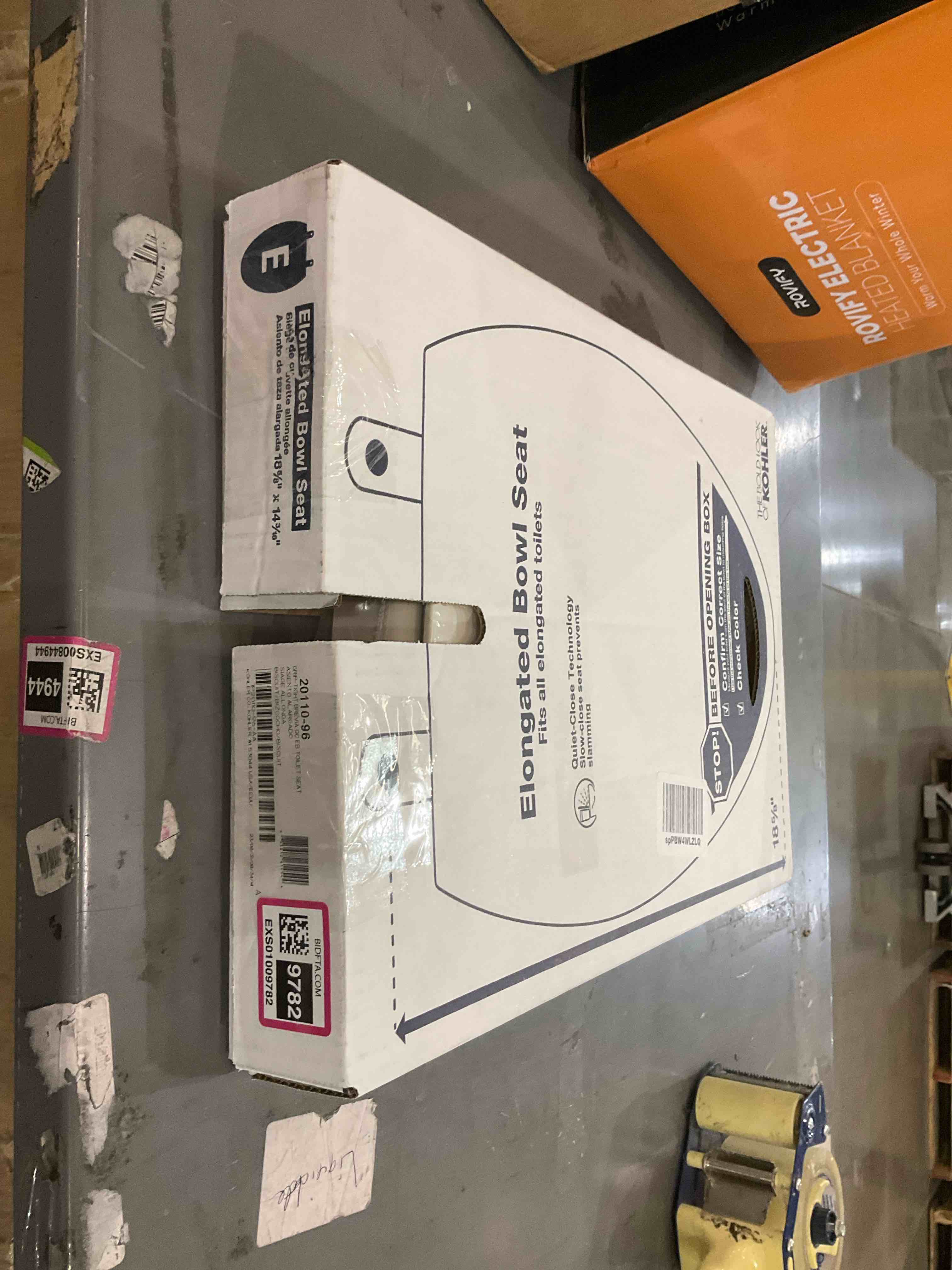 https://s3.amazonaws.com/lotting-images-prod/BargainHunt/EXS01009782_1708105918644.jpeg