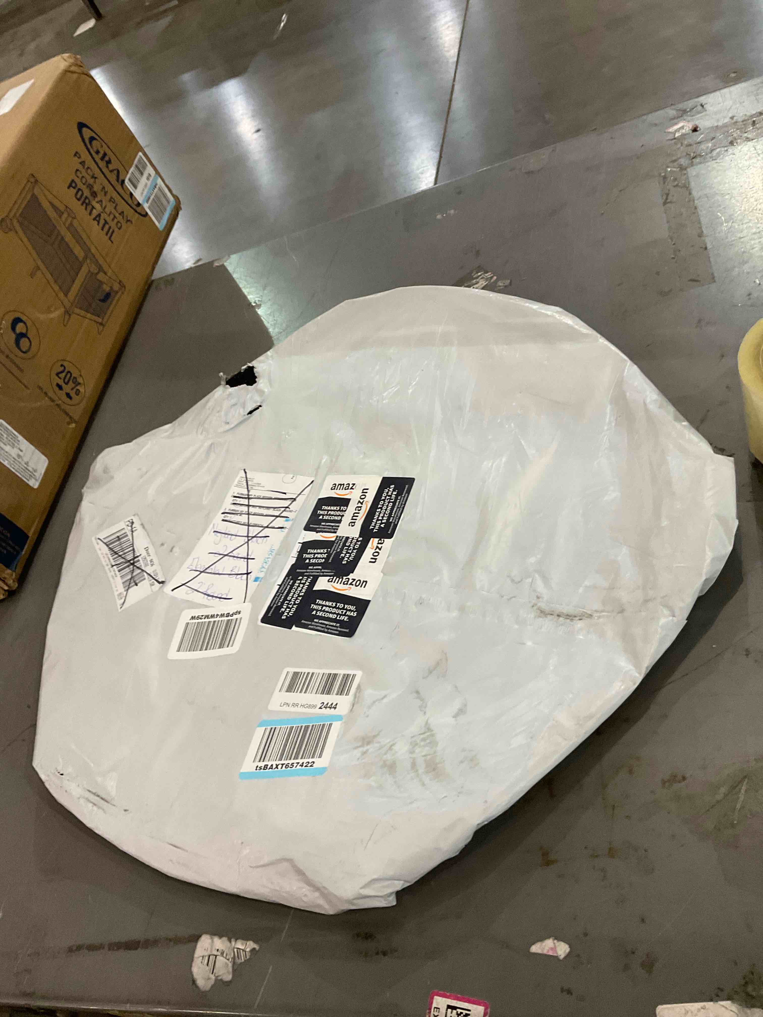 https://s3.amazonaws.com/lotting-images-prod/BargainHunt/EXS01009787_1708106748105.jpeg