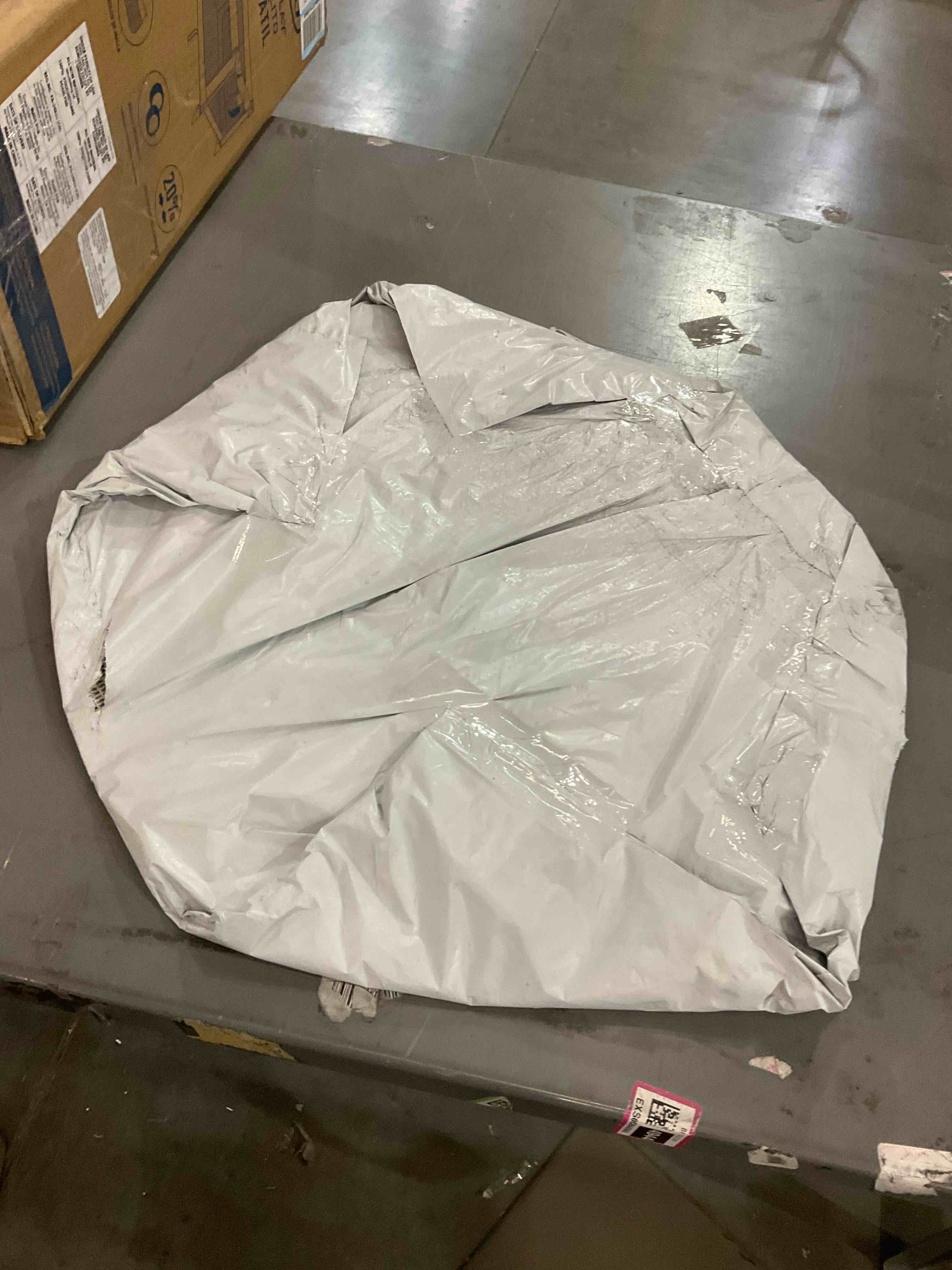 https://s3.amazonaws.com/lotting-images-prod/BargainHunt/EXS01009787_1708106752984.jpeg