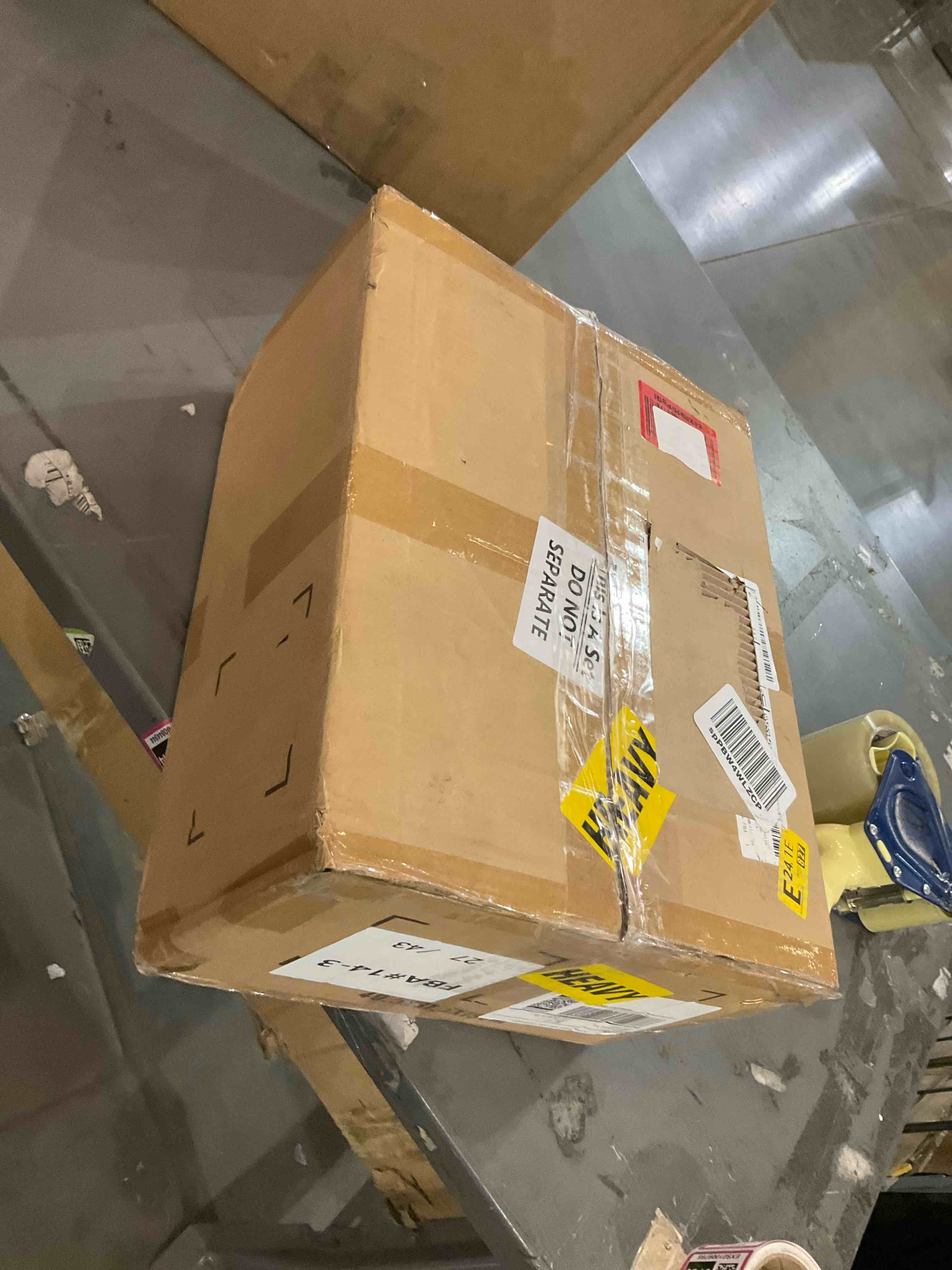 https://s3.amazonaws.com/lotting-images-prod/BargainHunt/EXS01009790_1708107400629.jpeg