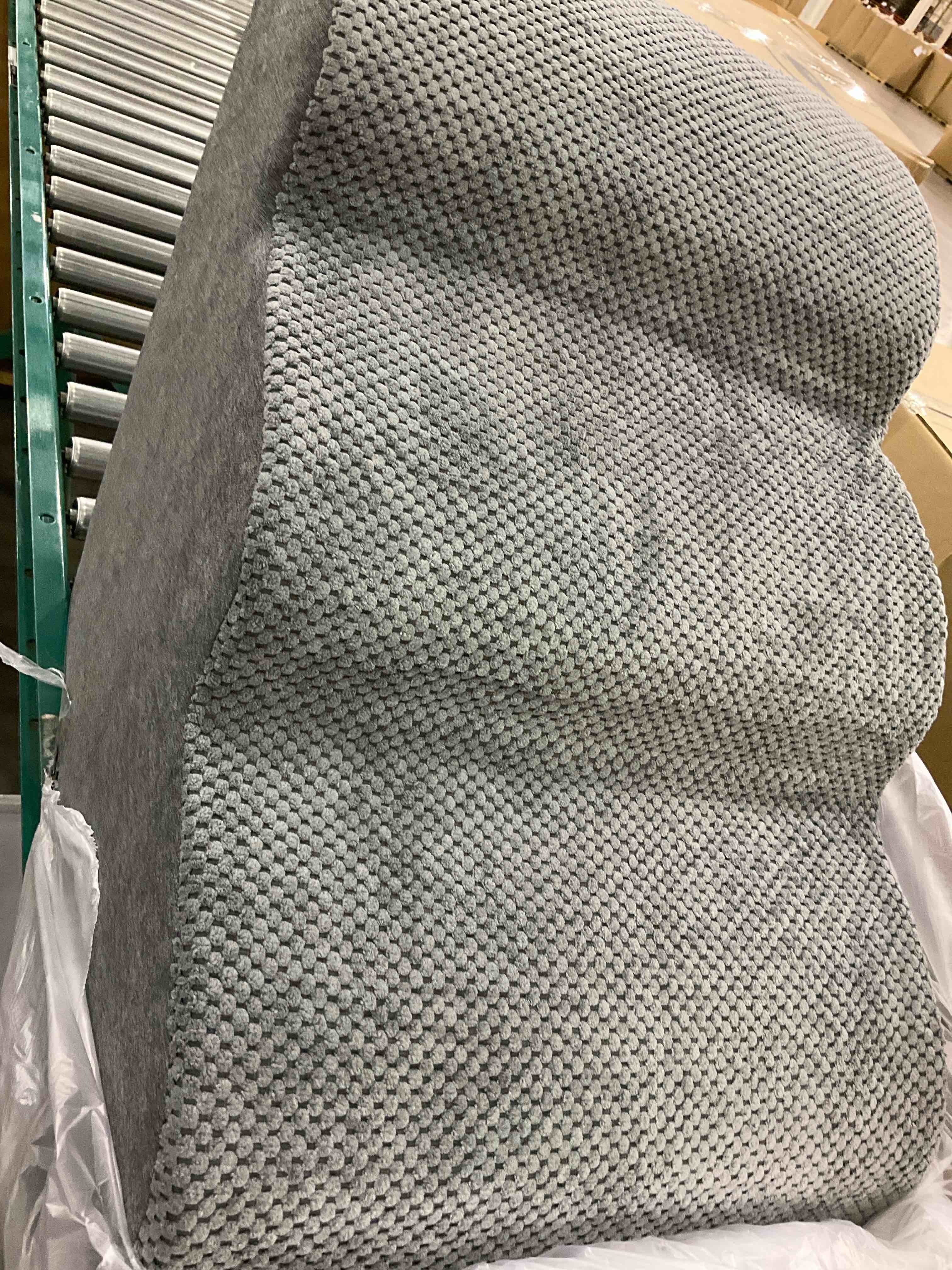 https://s3.amazonaws.com/lotting-images-prod/BargainHunt/EXS01010064_1708606652971.jpeg