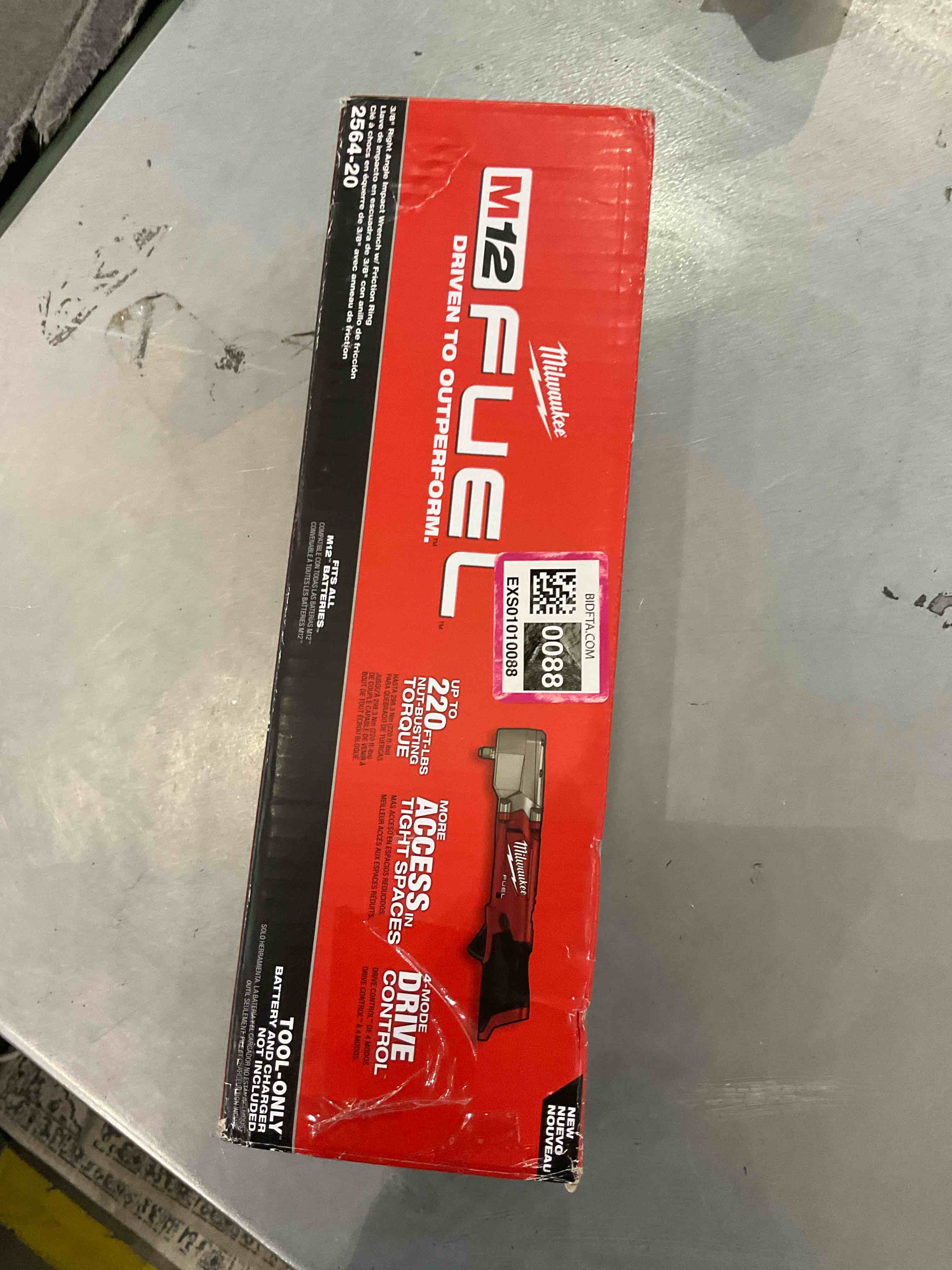 https://s3.amazonaws.com/lotting-images-prod/BargainHunt/EXS01010088_1709819774316.jpeg