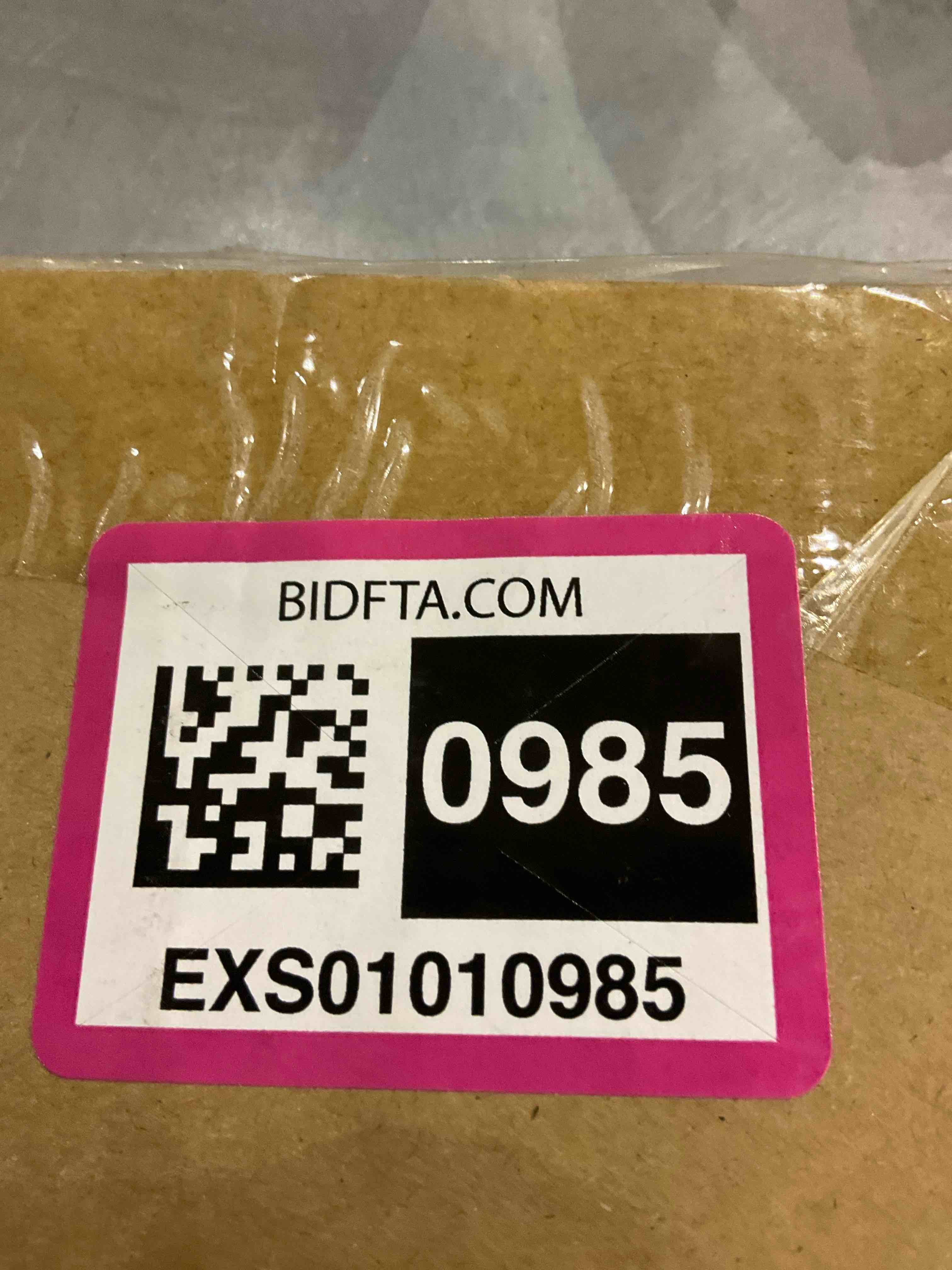 https://s3.amazonaws.com/lotting-images-prod/BargainHunt/EXS01010985_1712836107591.jpeg
