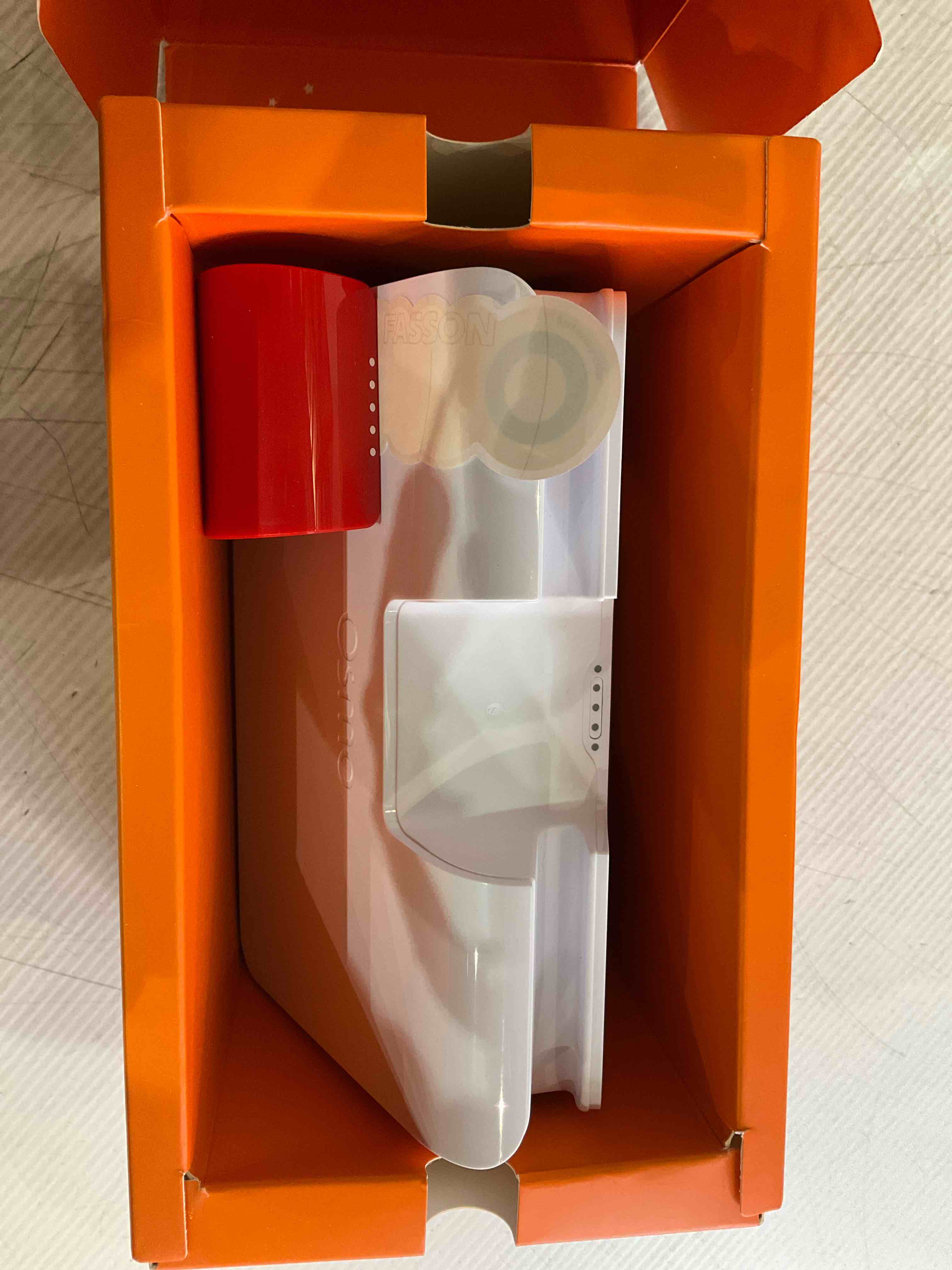 https://s3.amazonaws.com/lotting-images-prod/BargainHunt/EXS01011064_1709913438398.jpeg