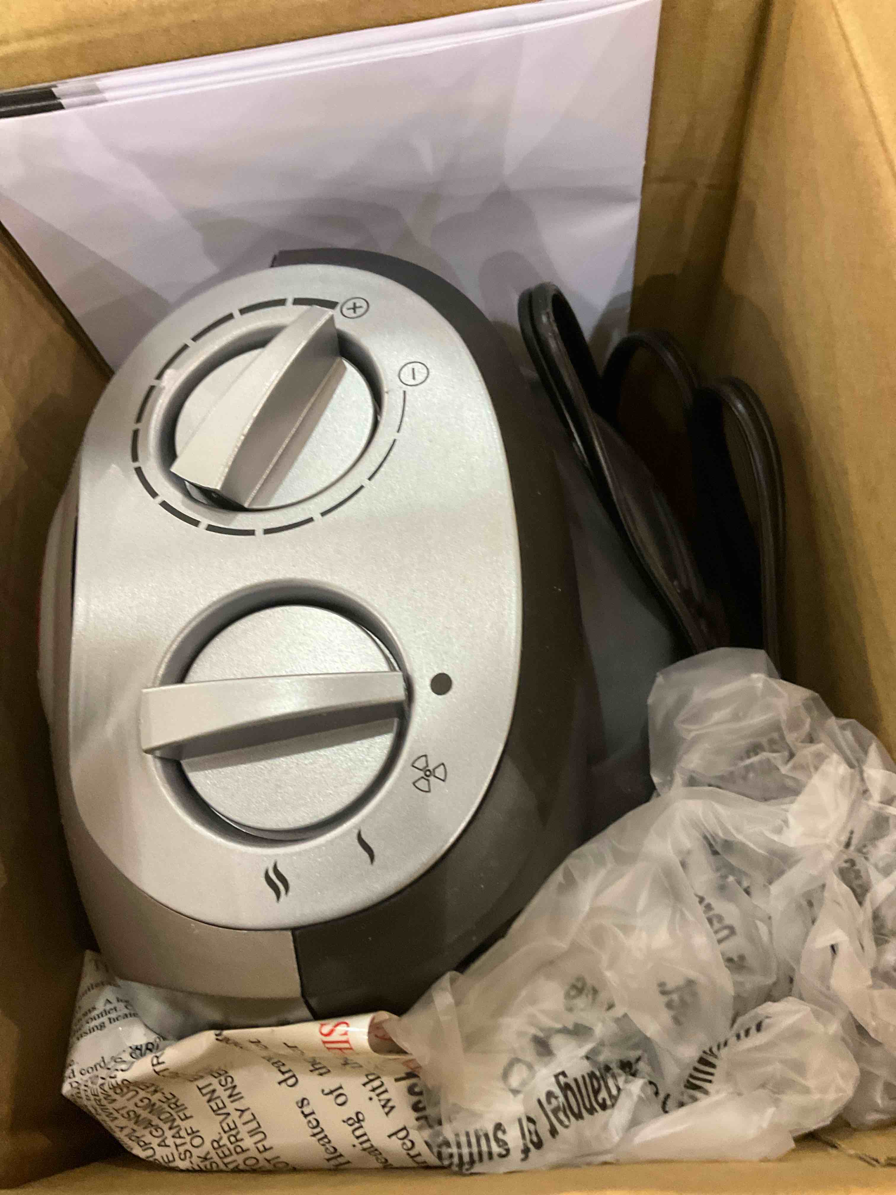 https://s3.amazonaws.com/lotting-images-prod/BargainHunt/EXS01011108_1708112506384.jpeg