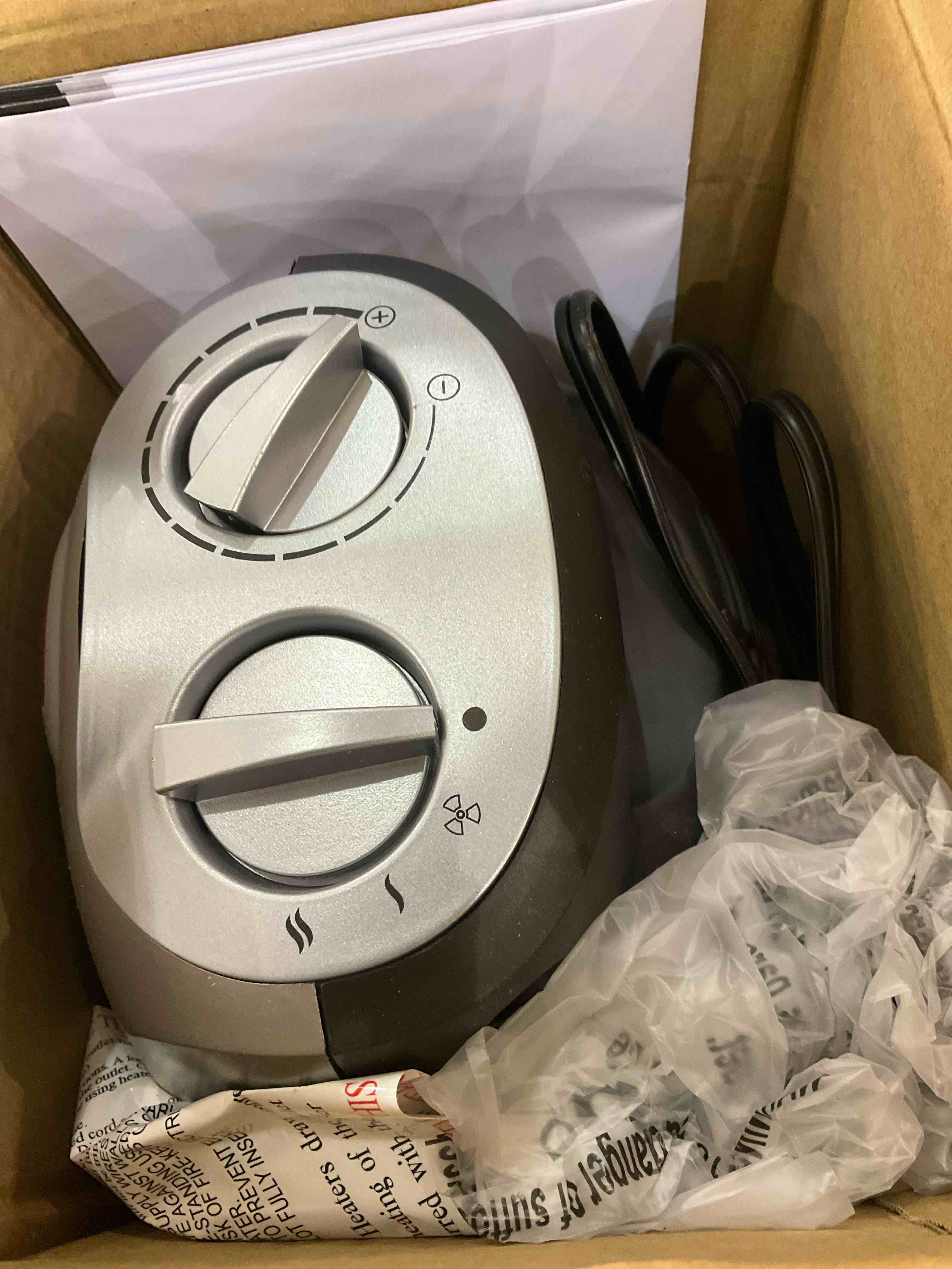 https://s3.amazonaws.com/lotting-images-prod/BargainHunt/EXS01011108_1708112508272.jpeg