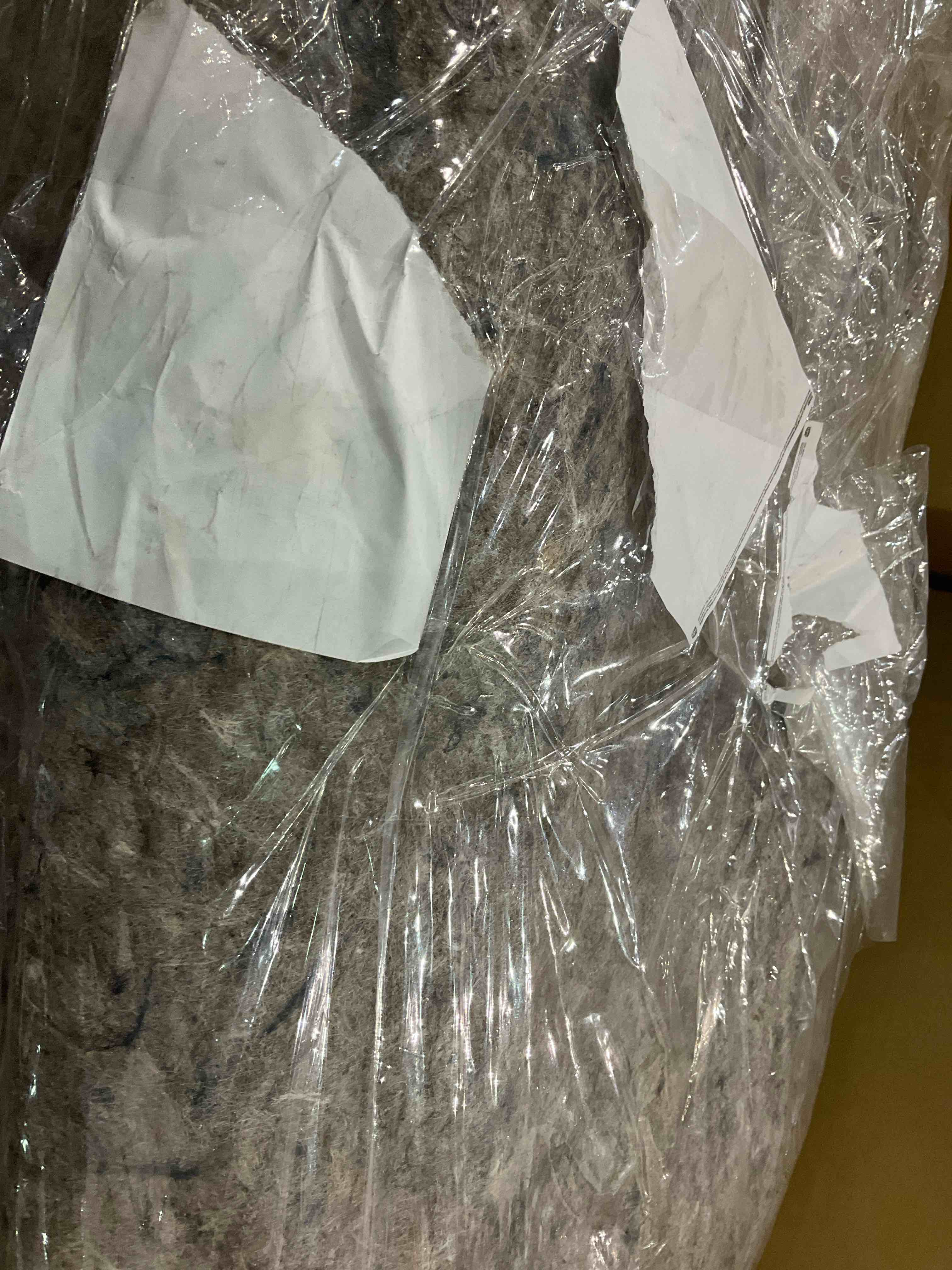https://s3.amazonaws.com/lotting-images-prod/BargainHunt/EXS01011376_1708606912223.jpeg