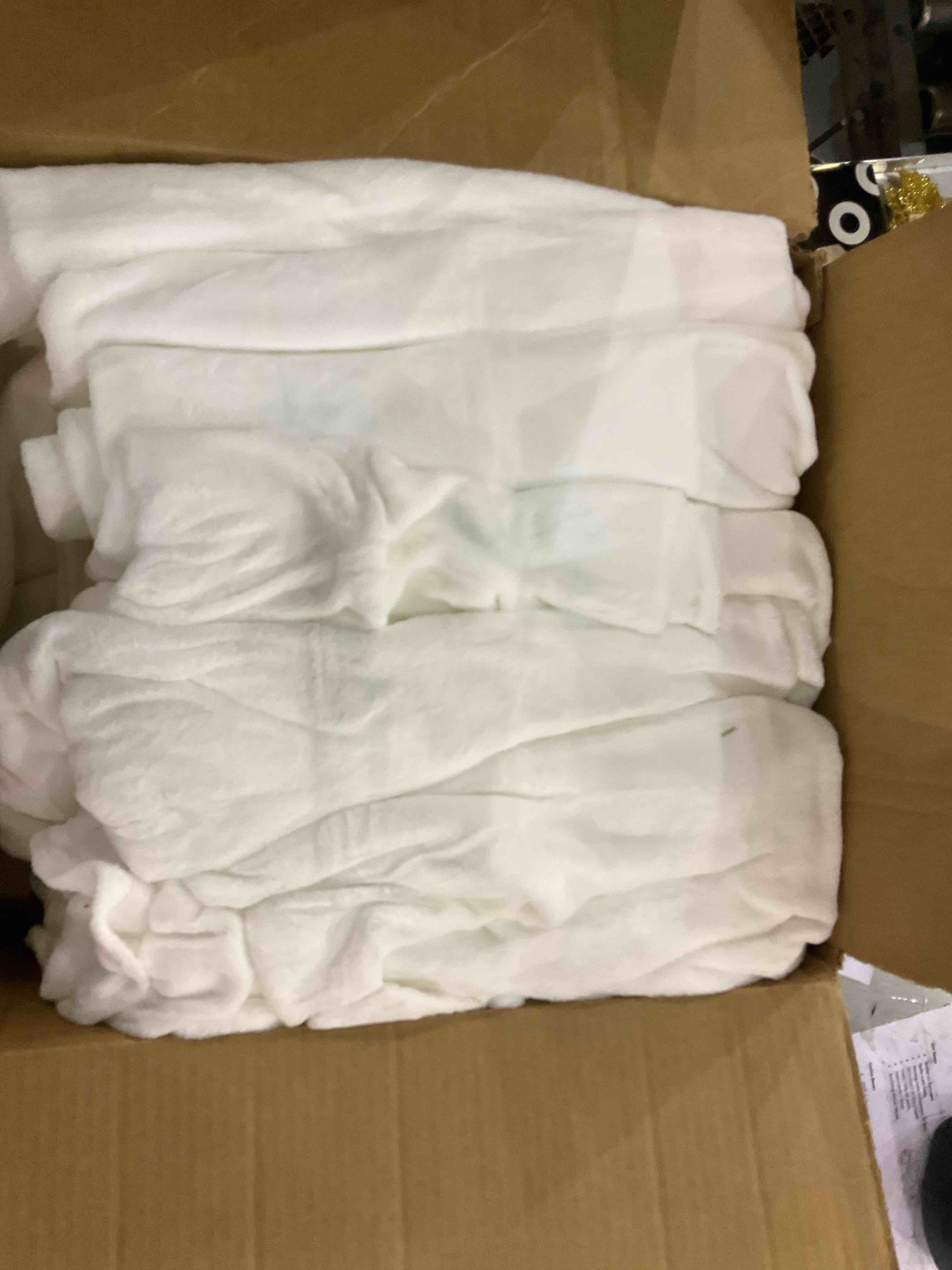 https://s3.amazonaws.com/lotting-images-prod/BargainHunt/EXS01011513_1708435330597.jpeg