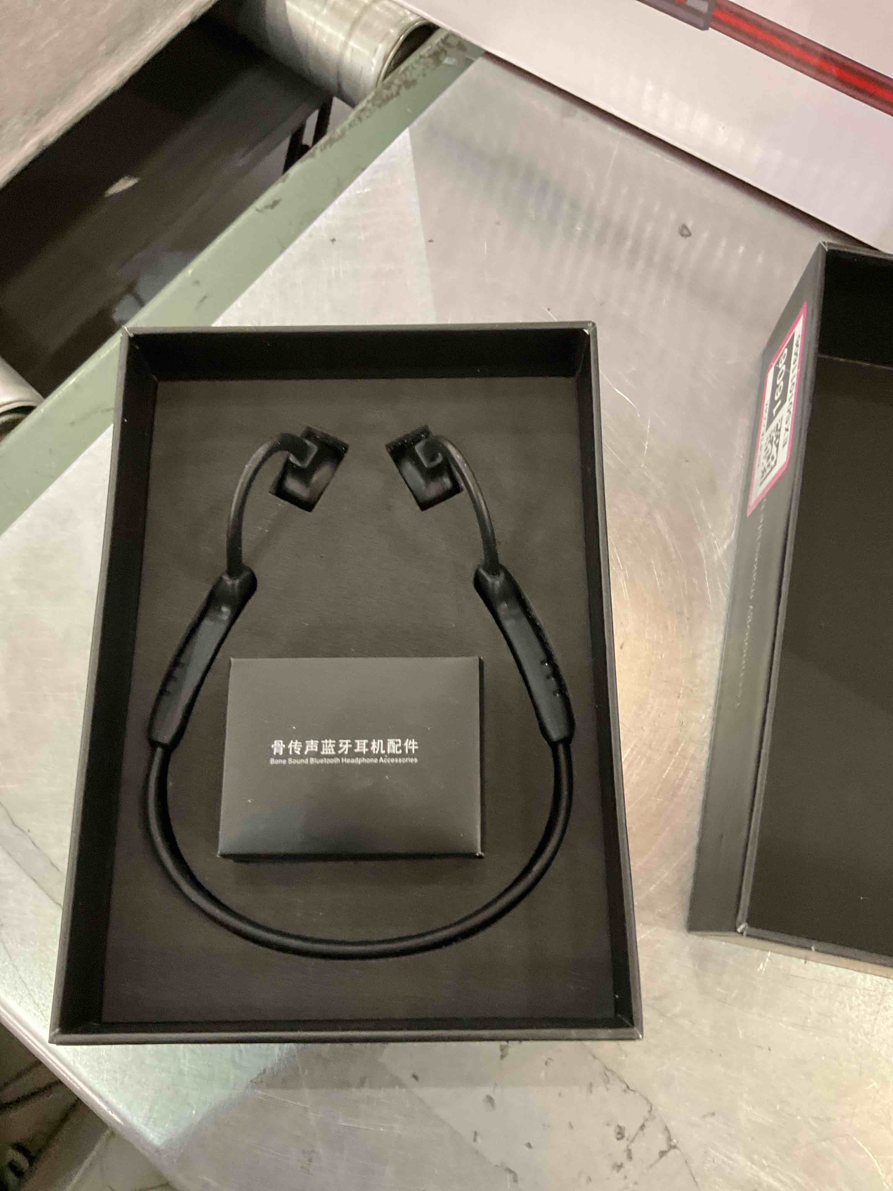 https://s3.amazonaws.com/lotting-images-prod/BargainHunt/EXS01011606_1708544132661.jpeg
