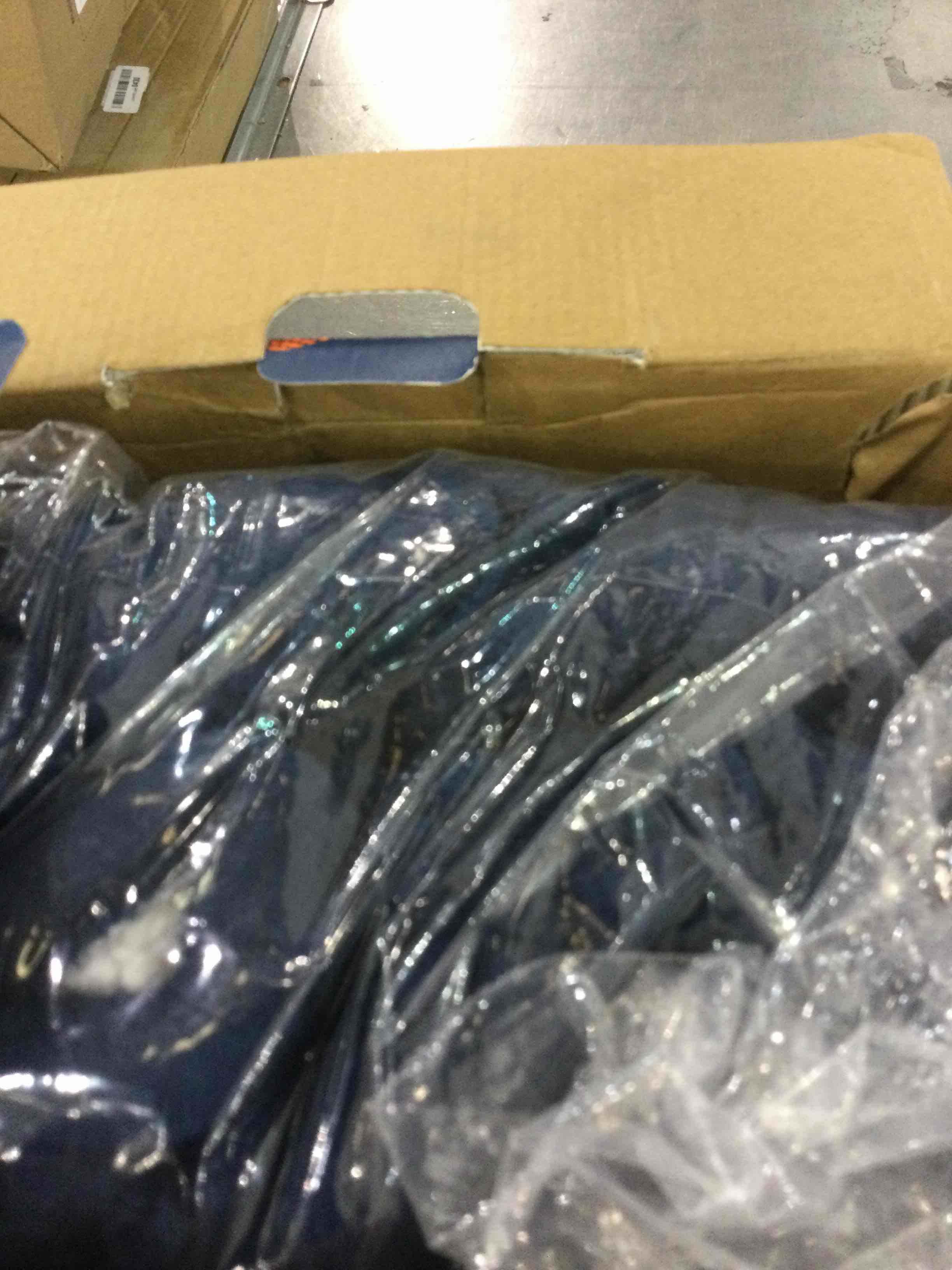 https://s3.amazonaws.com/lotting-images-prod/BargainHunt/EXS01011641_1709058613749.jpeg