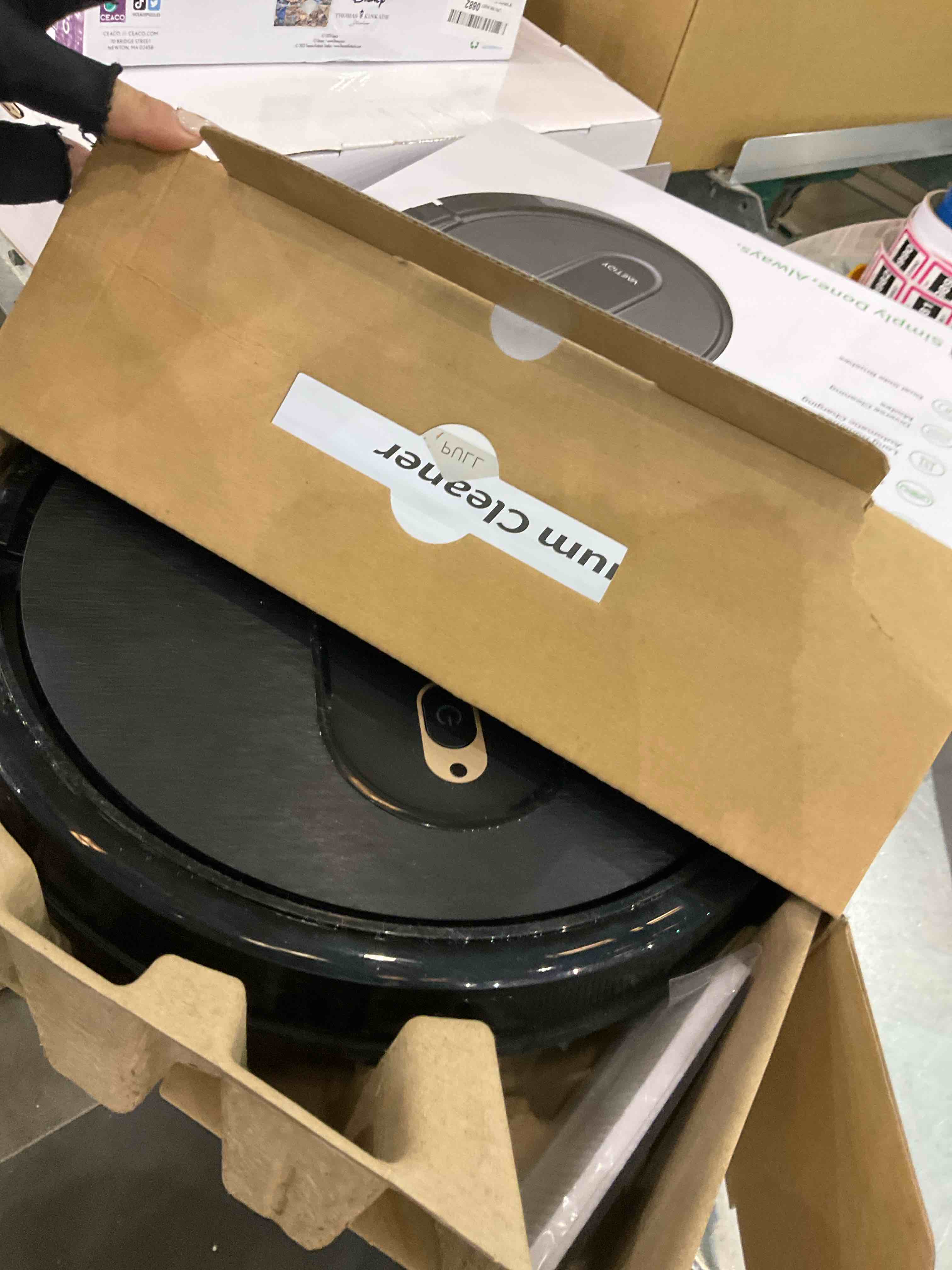 https://s3.amazonaws.com/lotting-images-prod/BargainHunt/EXS01011648_1708619030017.jpeg