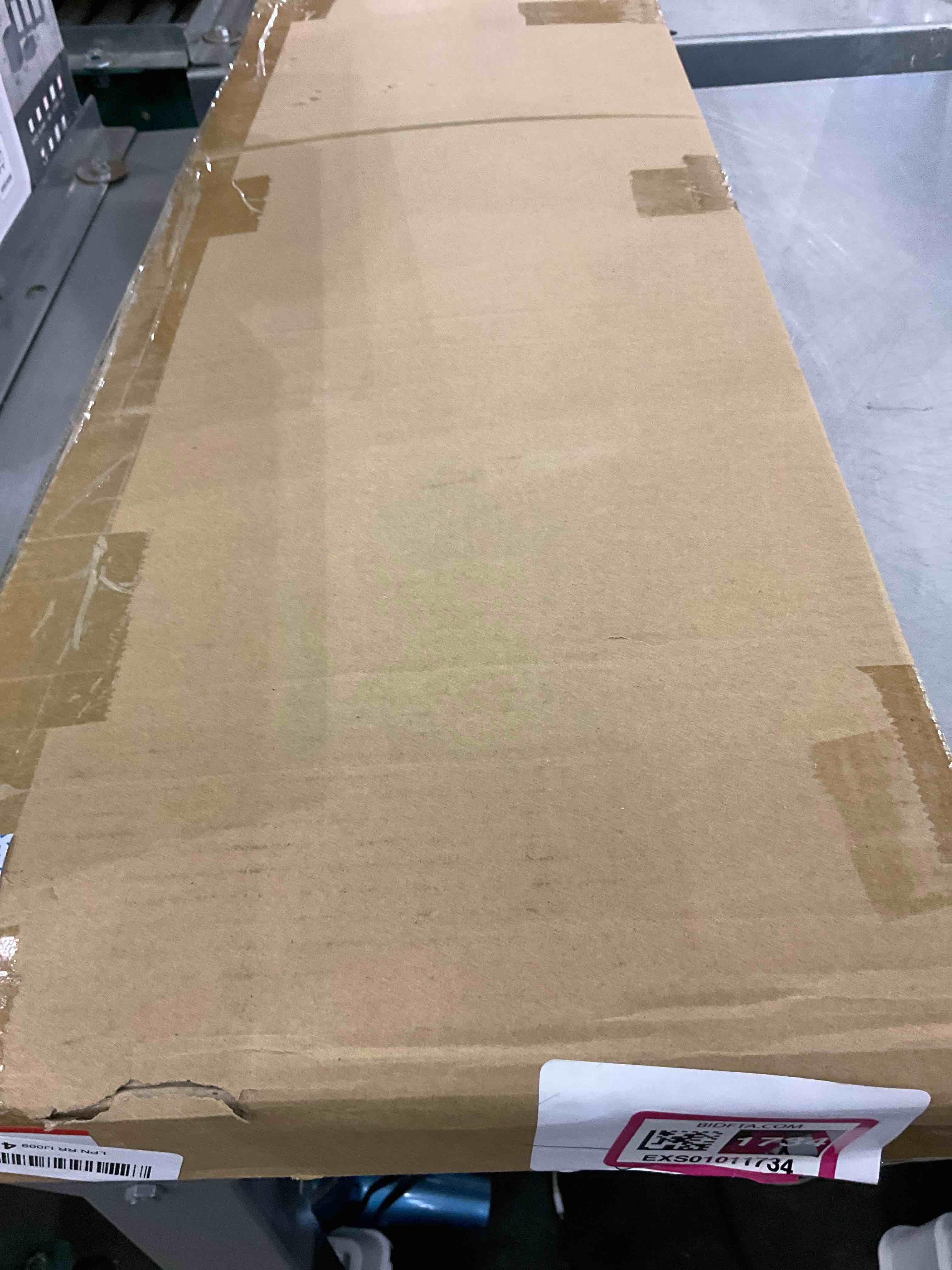 https://s3.amazonaws.com/lotting-images-prod/BargainHunt/EXS01011734_1709650810563.jpeg