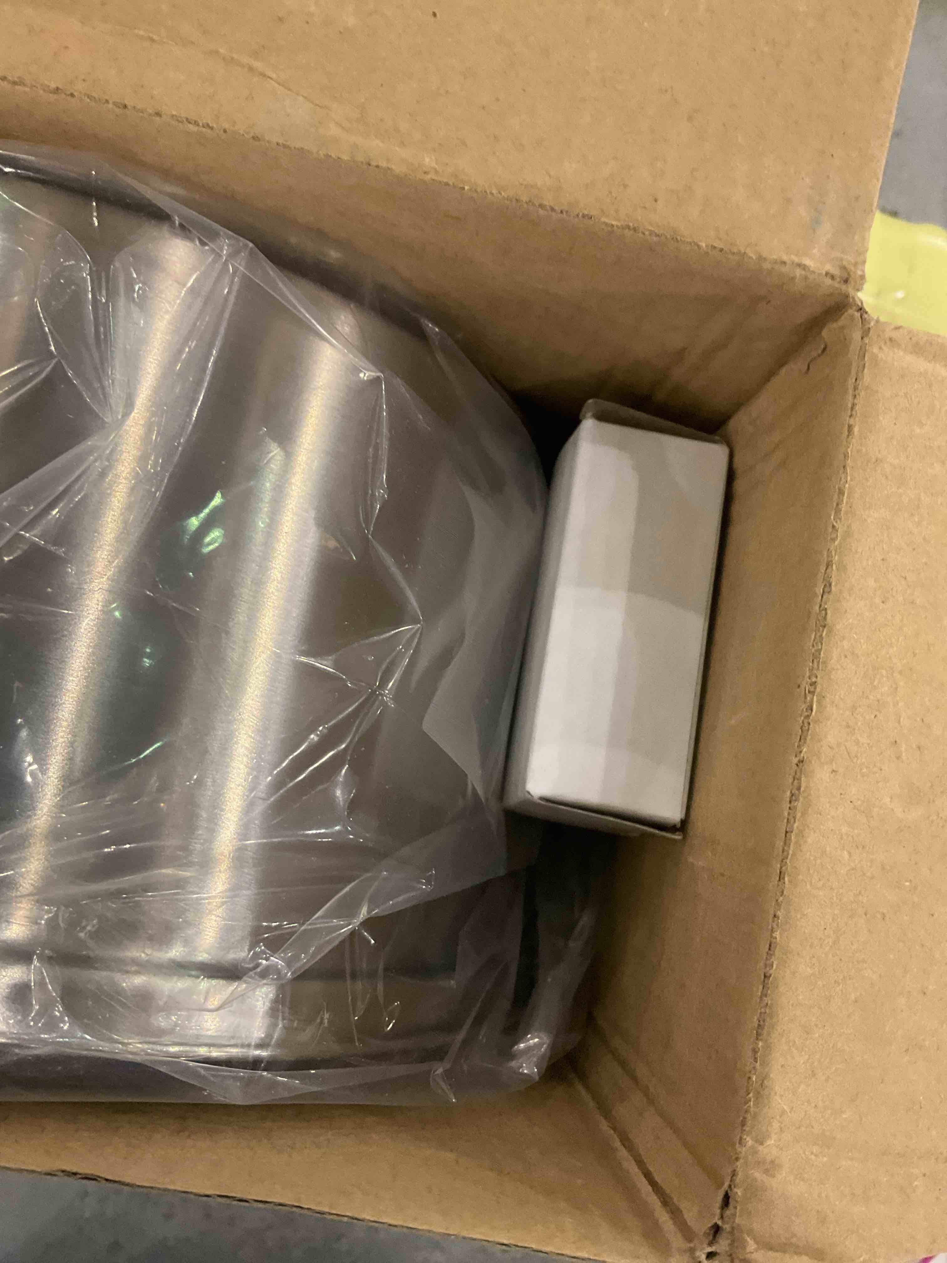 https://s3.amazonaws.com/lotting-images-prod/BargainHunt/EXS01011748_1709669640969.jpeg