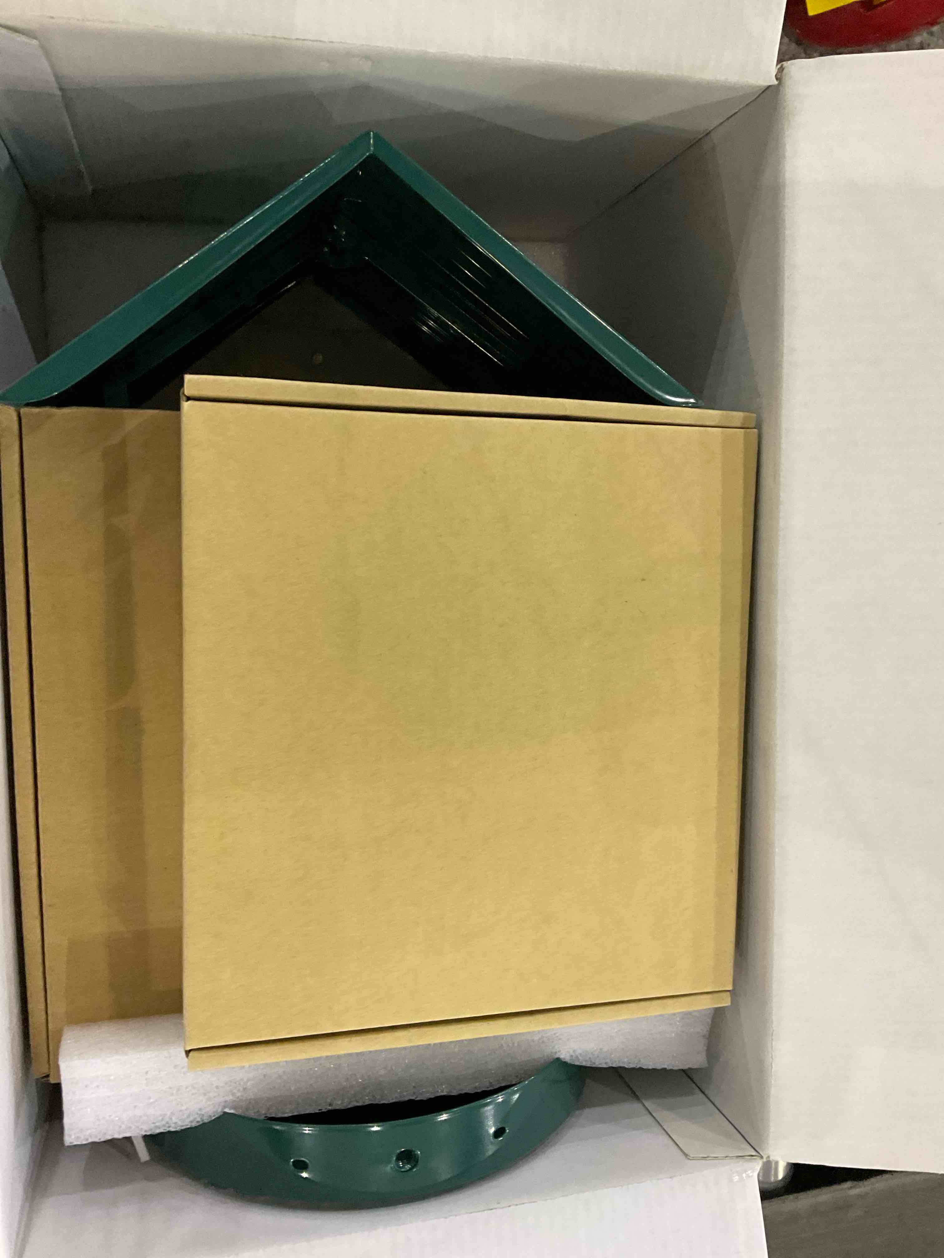 https://s3.amazonaws.com/lotting-images-prod/BargainHunt/EXS01011875_1709727202442.jpeg