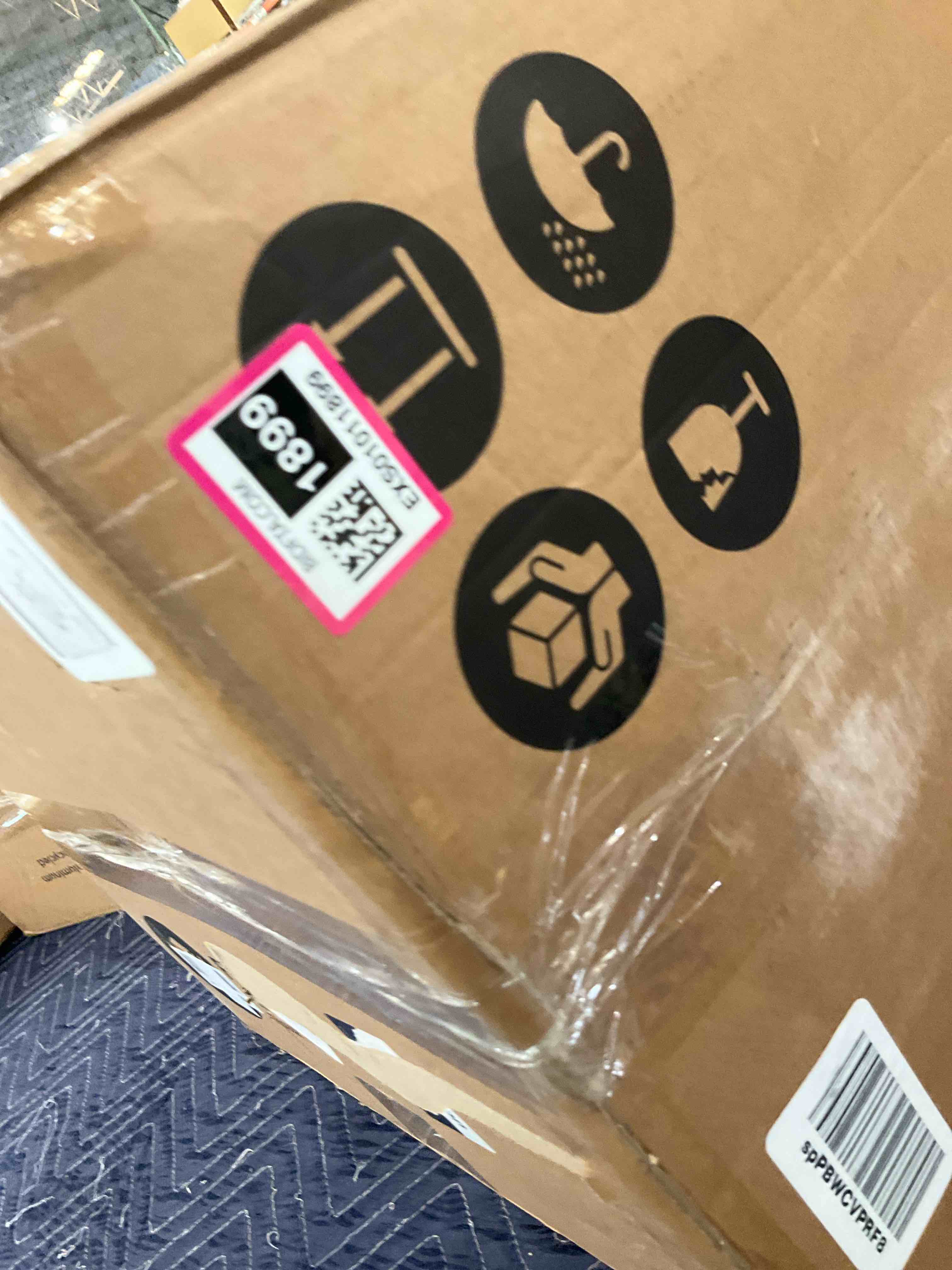 https://s3.amazonaws.com/lotting-images-prod/BargainHunt/EXS01011899_1710171666179.jpeg