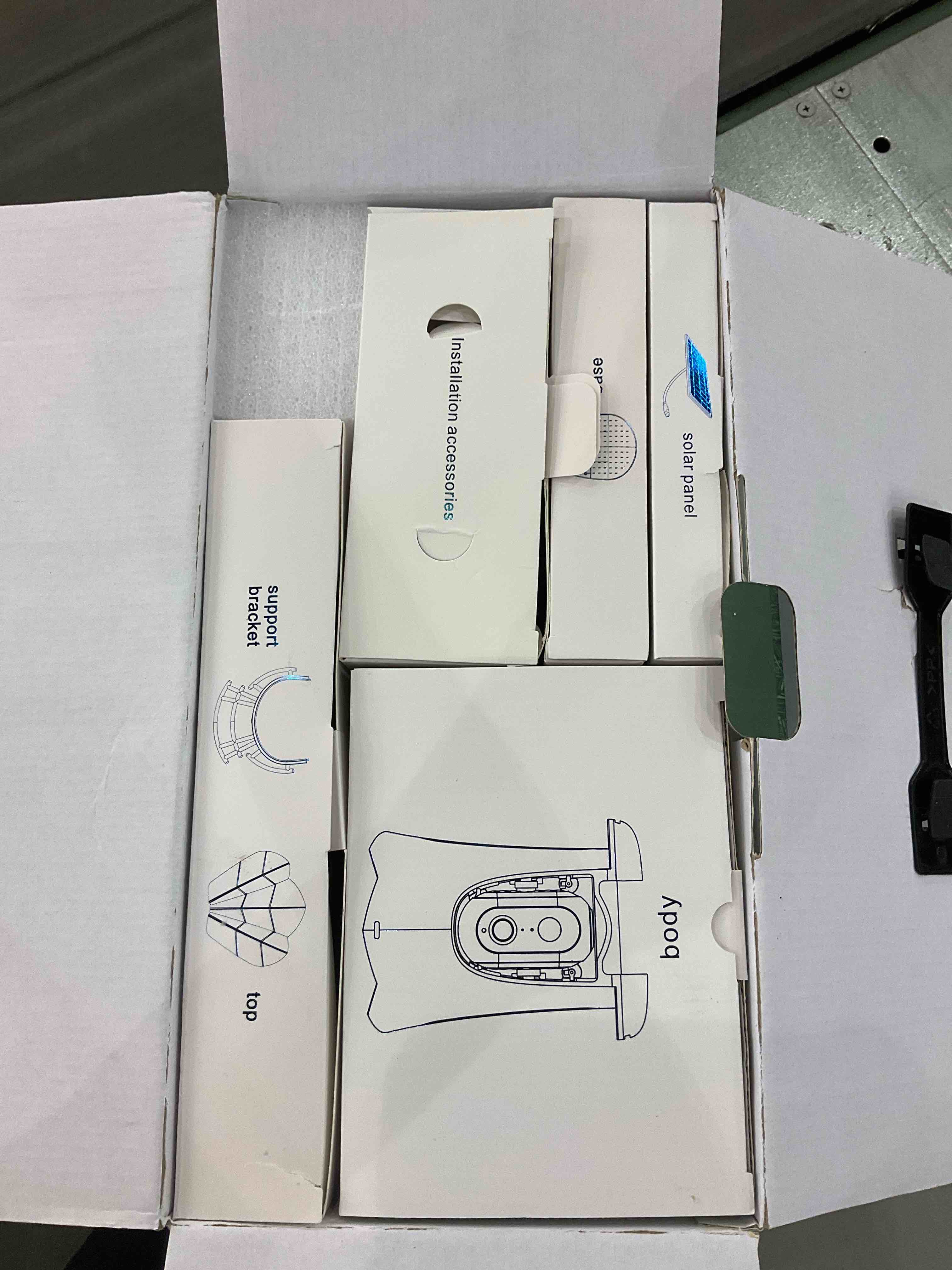 https://s3.amazonaws.com/lotting-images-prod/BargainHunt/EXS01011944_1709817751604.jpeg