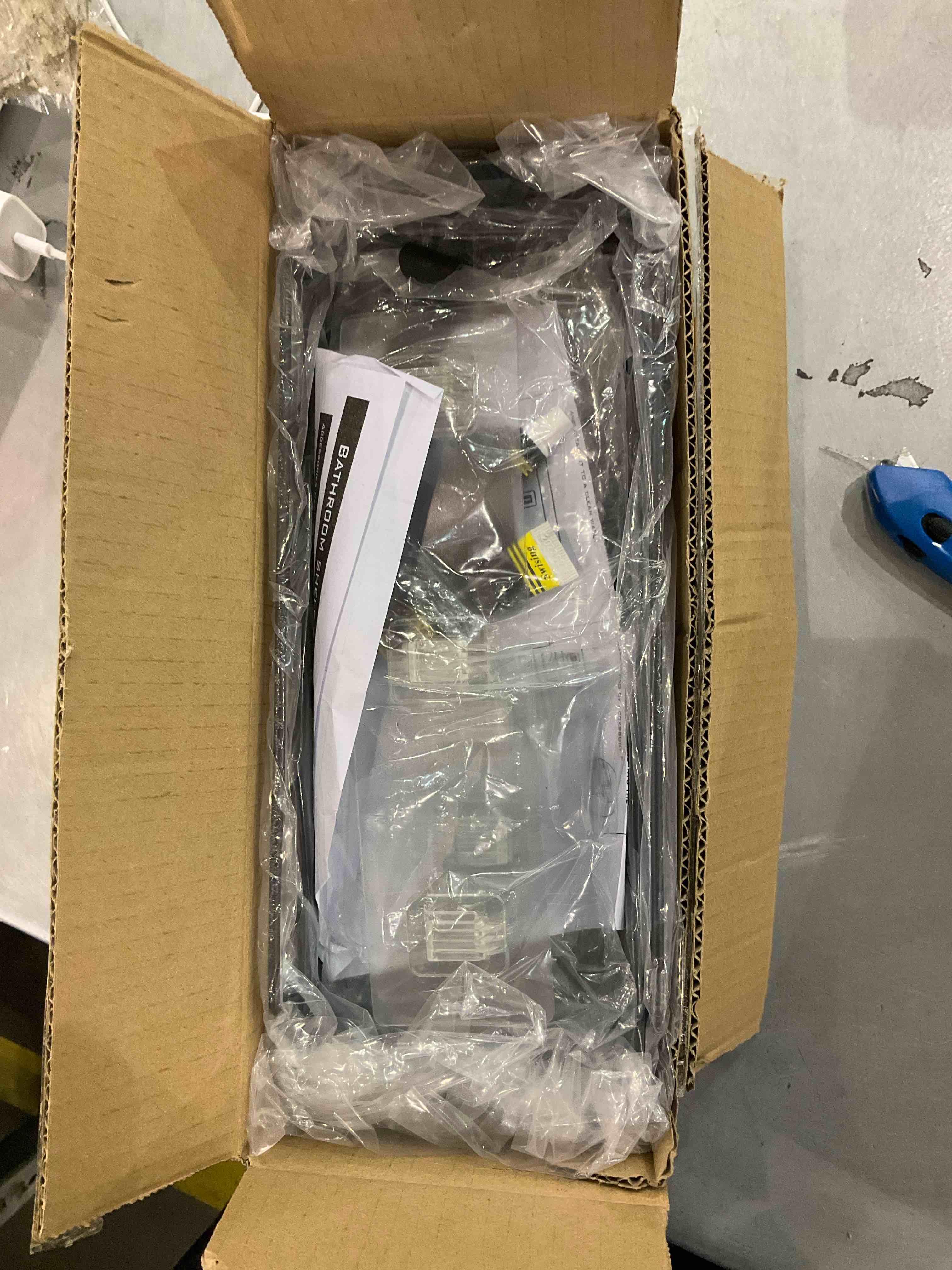 https://s3.amazonaws.com/lotting-images-prod/BargainHunt/EXS01012110_1709815316404.jpeg