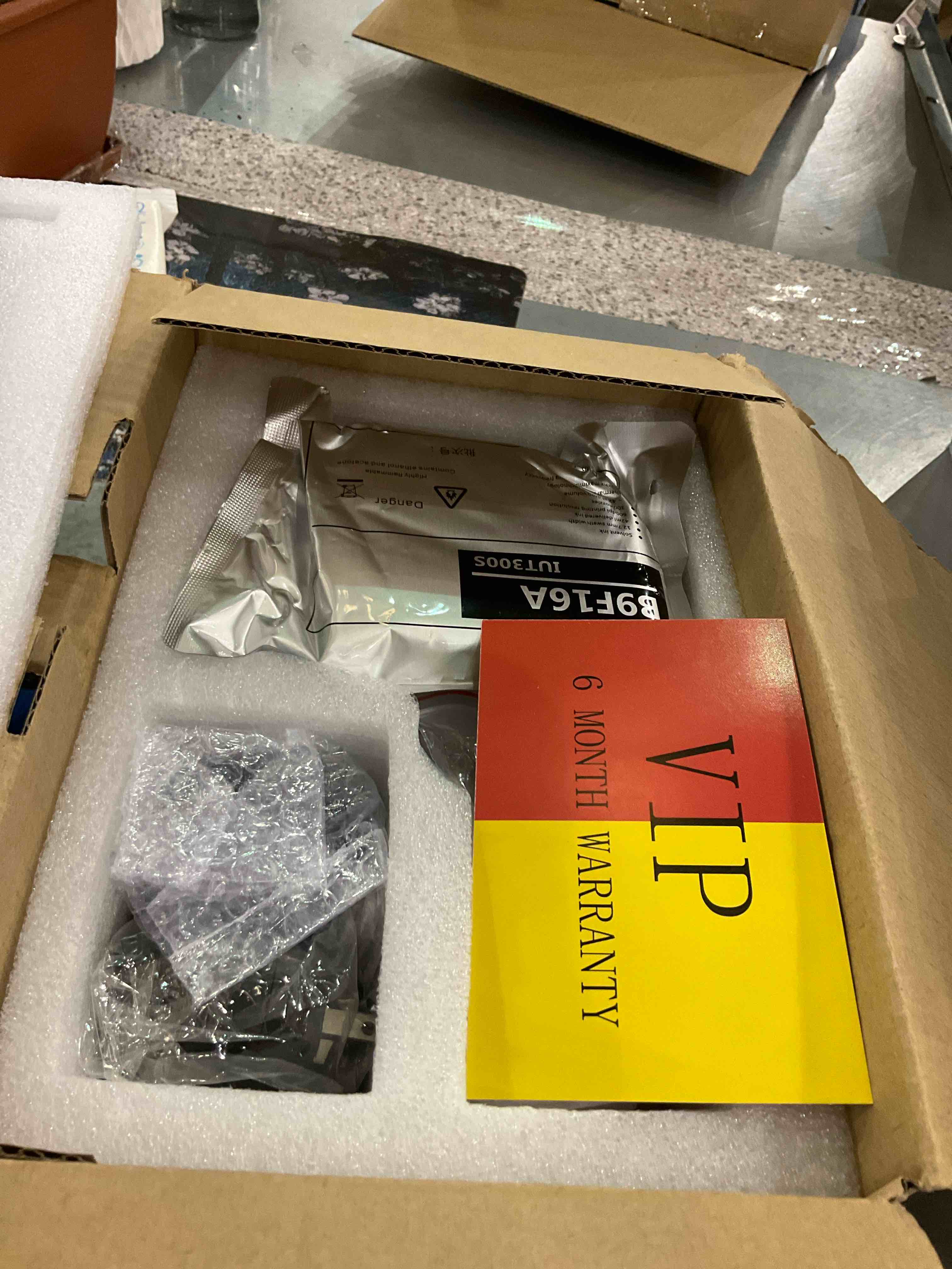 https://s3.amazonaws.com/lotting-images-prod/BargainHunt/EXS01012125_1709826511419.jpeg