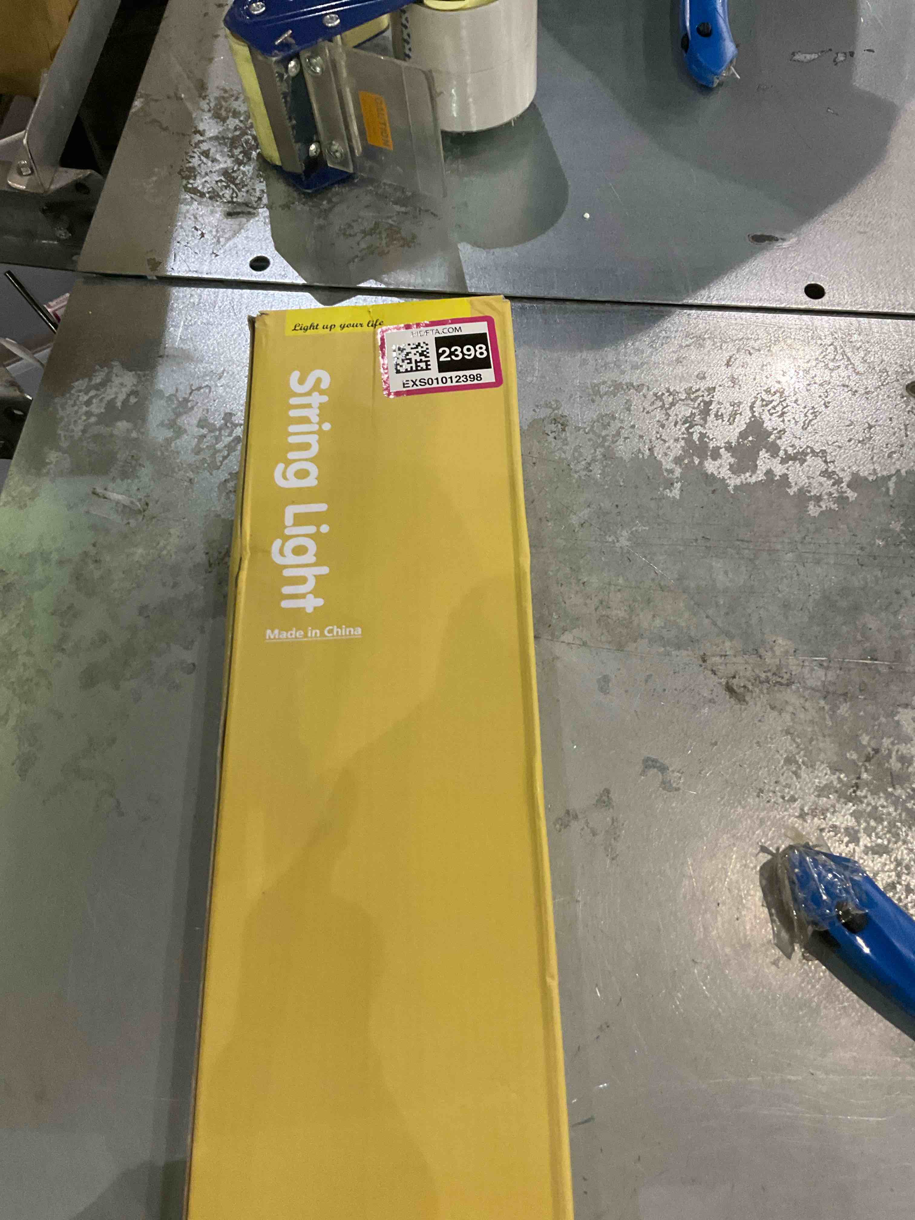 https://s3.amazonaws.com/lotting-images-prod/BargainHunt/EXS01012398_1710329981086.jpeg