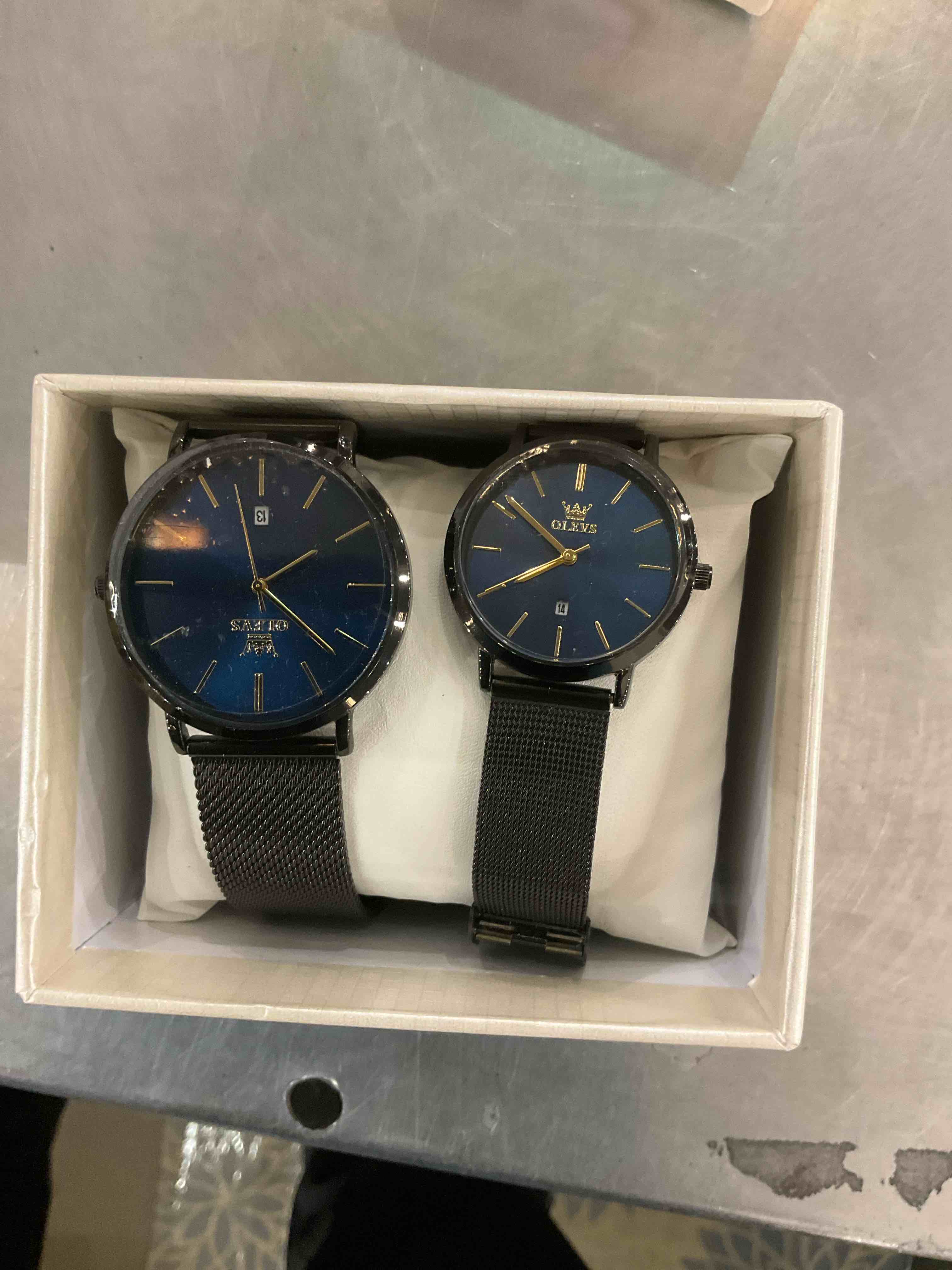 https://s3.amazonaws.com/lotting-images-prod/BargainHunt/EXS01012520_1707925927219.jpeg