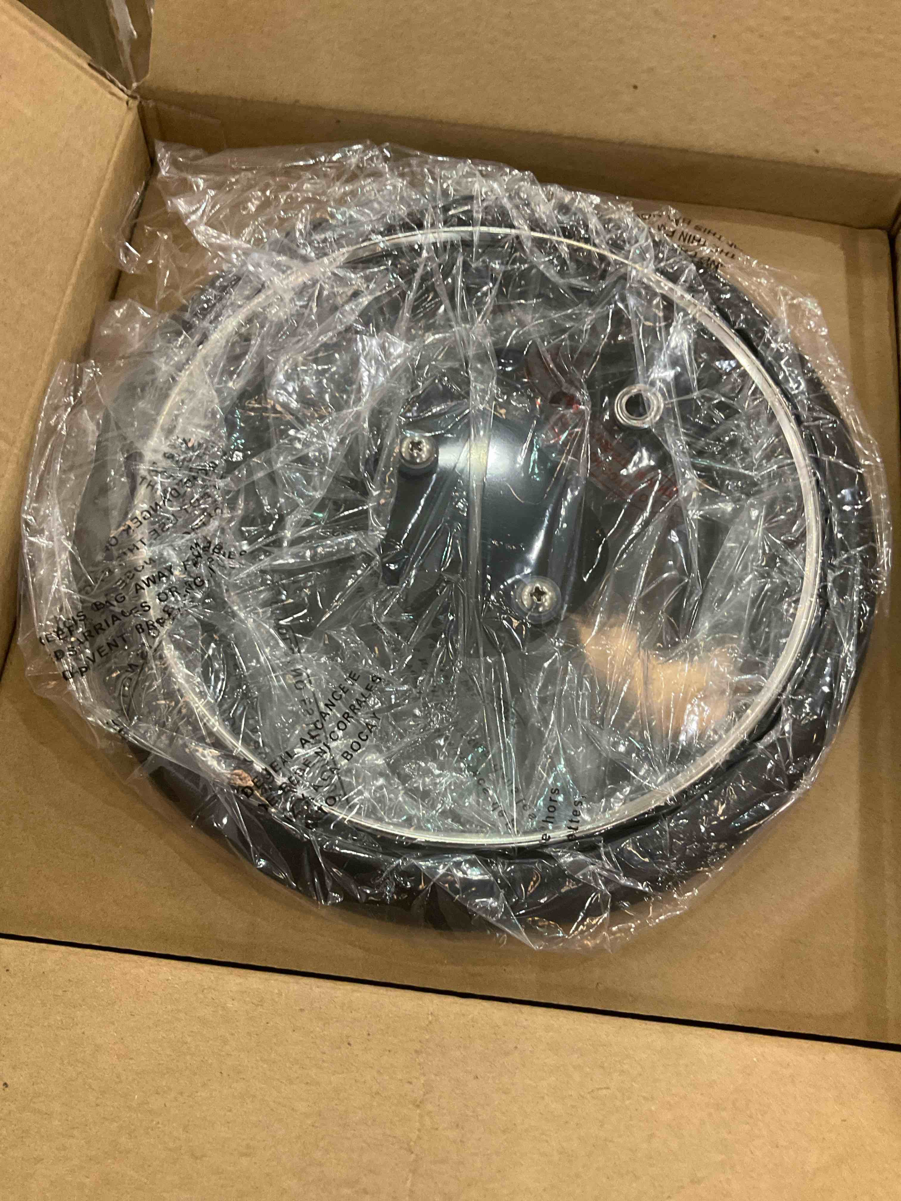 https://s3.amazonaws.com/lotting-images-prod/BargainHunt/EXS01012868_1708112672850.jpeg