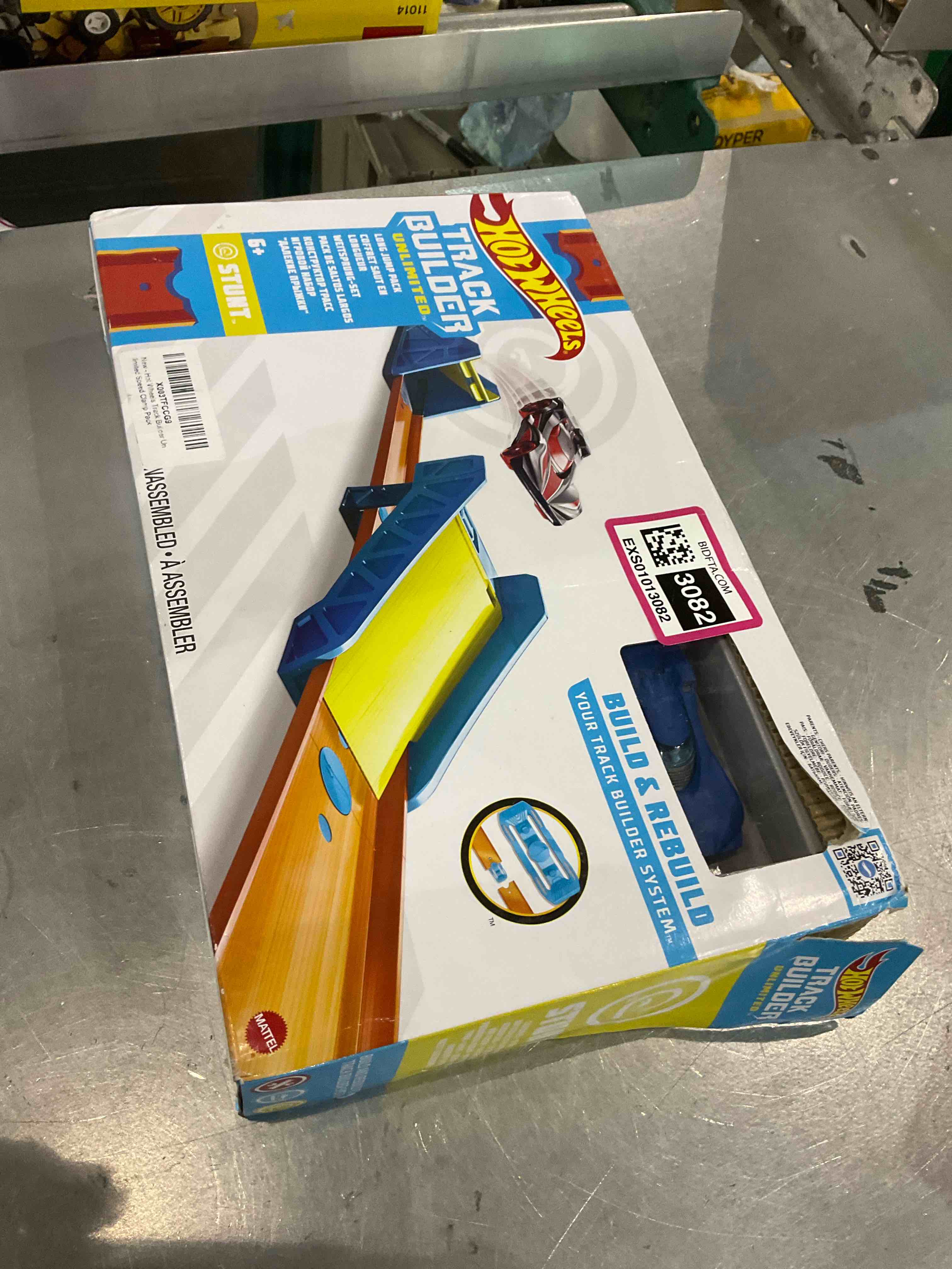 https://s3.amazonaws.com/lotting-images-prod/BargainHunt/EXS01013082_1707485007729.jpeg