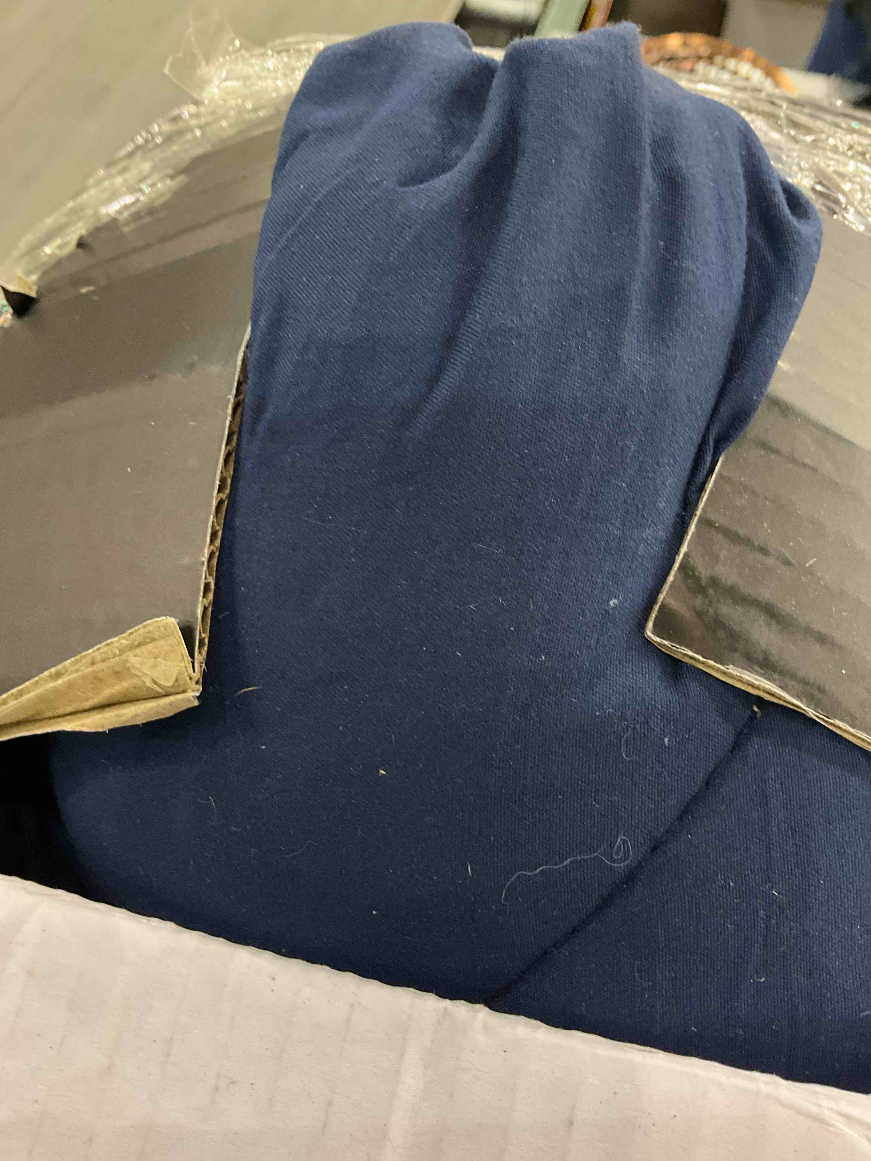 https://s3.amazonaws.com/lotting-images-prod/BargainHunt/EXS01013133_1707504612405.jpeg