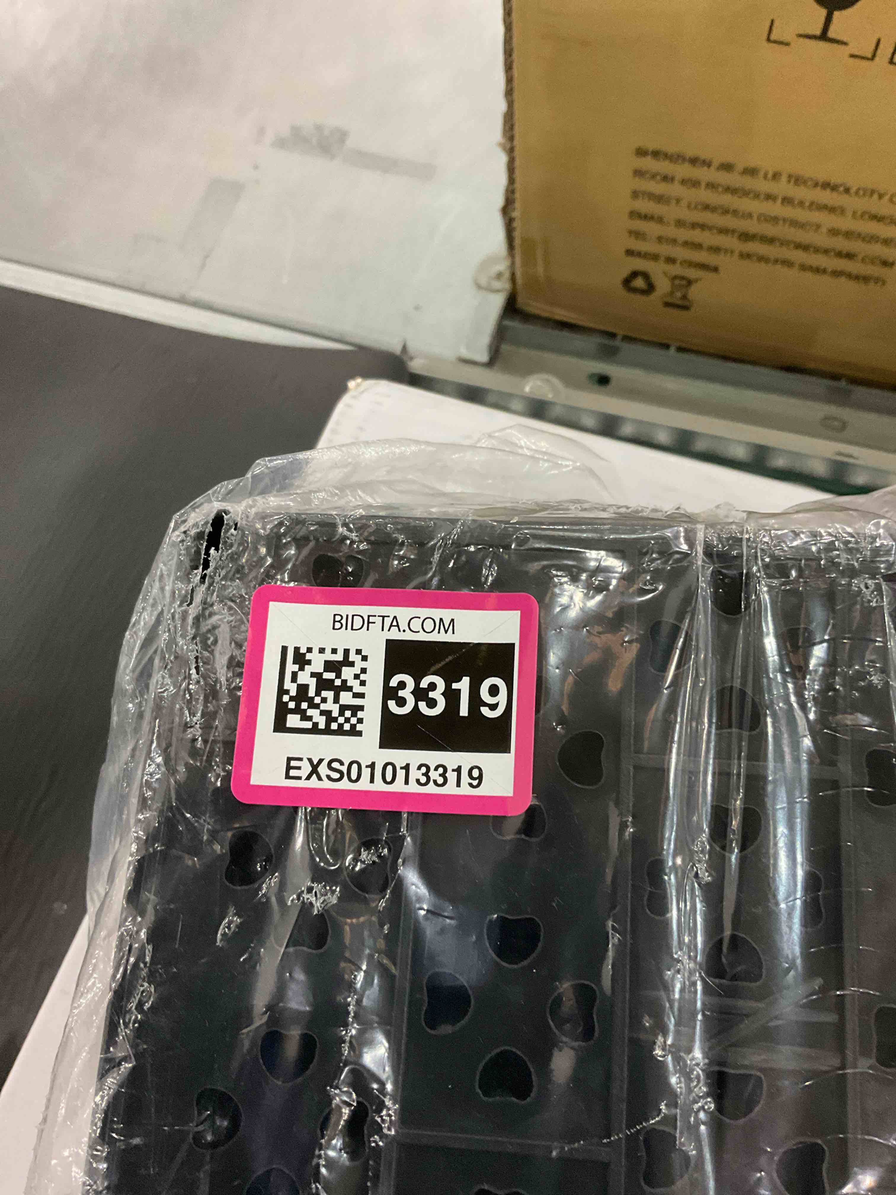 https://s3.amazonaws.com/lotting-images-prod/BargainHunt/EXS01013319_1707753547669.jpeg