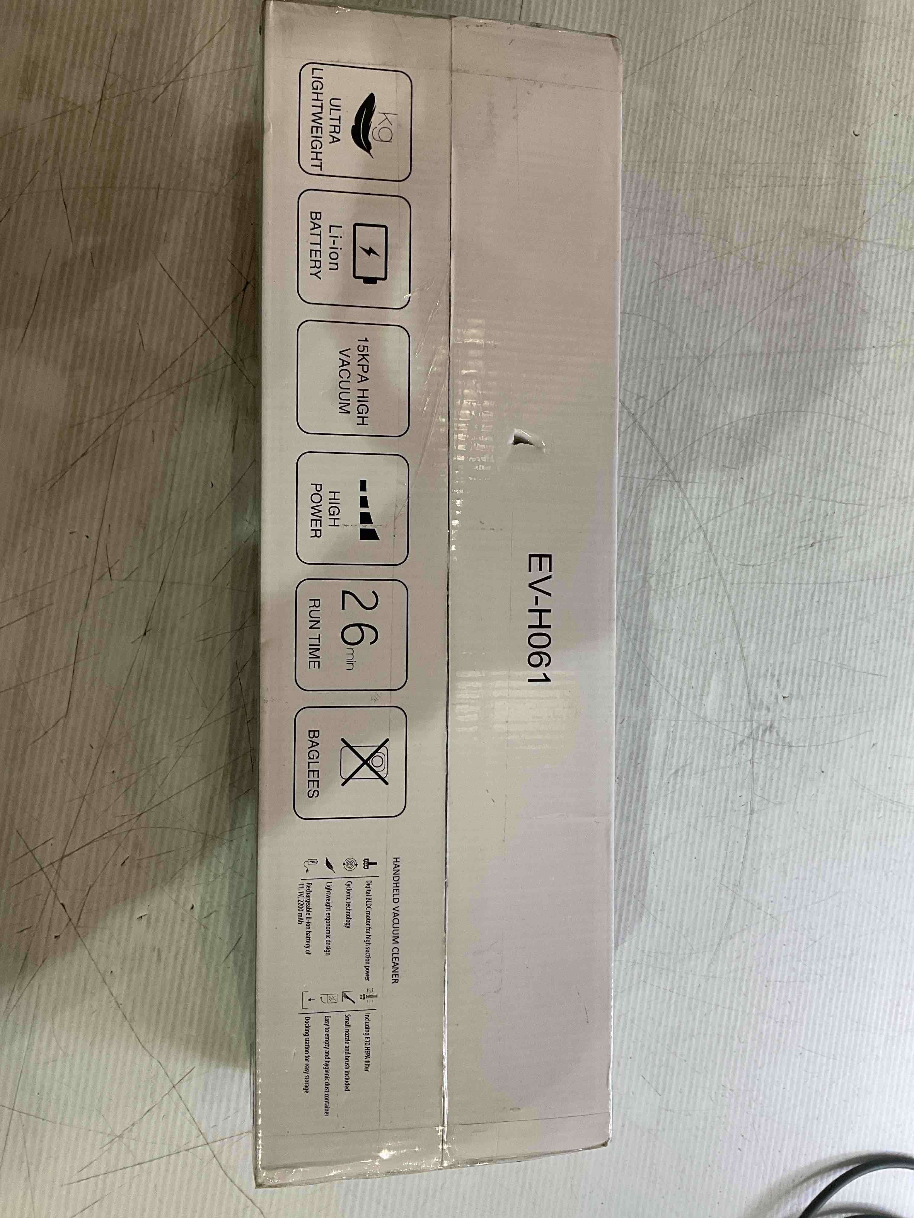 https://s3.amazonaws.com/lotting-images-prod/BargainHunt/EXS01013744_1709913611171.jpeg