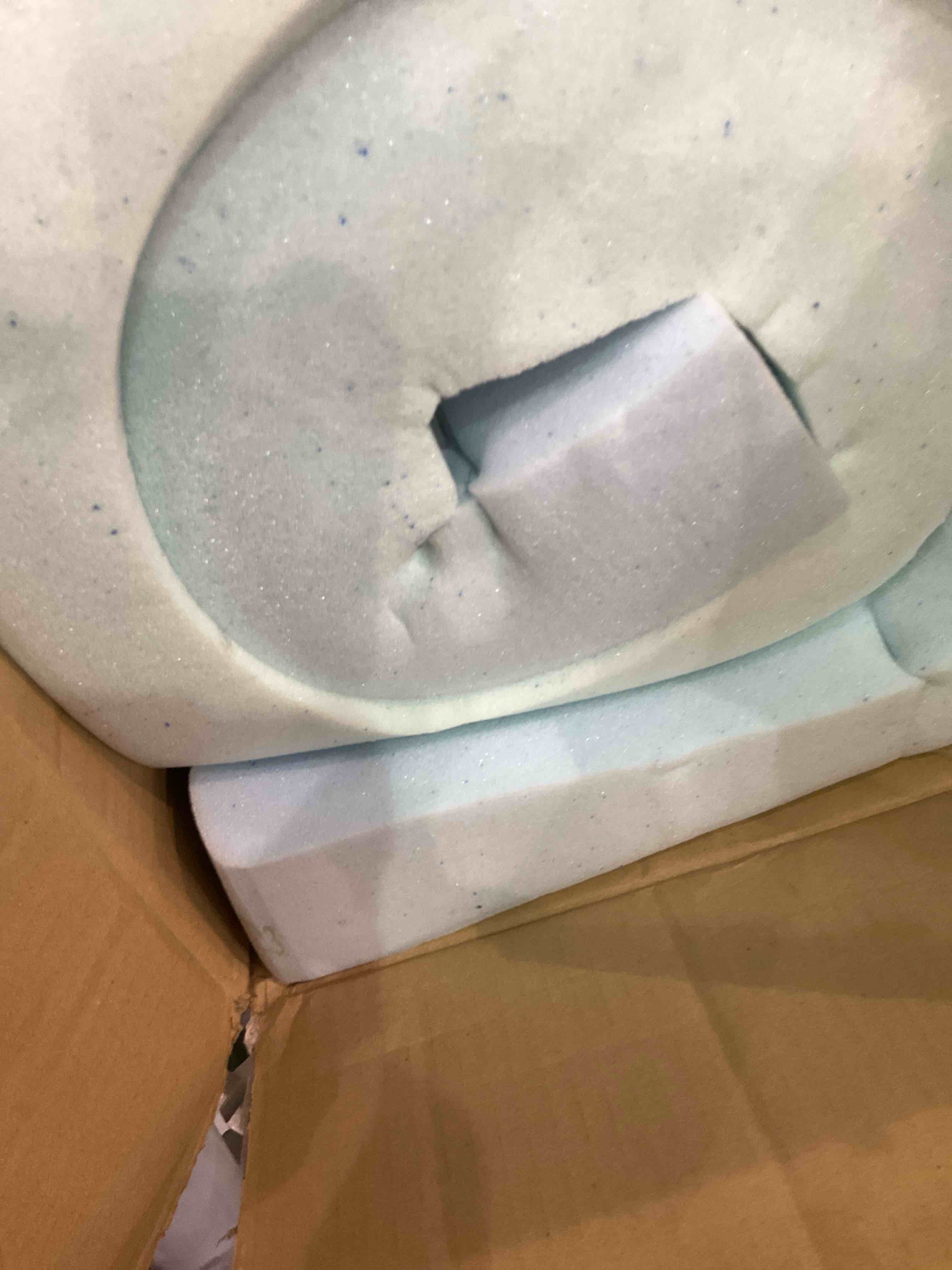 https://s3.amazonaws.com/lotting-images-prod/BargainHunt/EXS01013959_1708434455152.jpeg