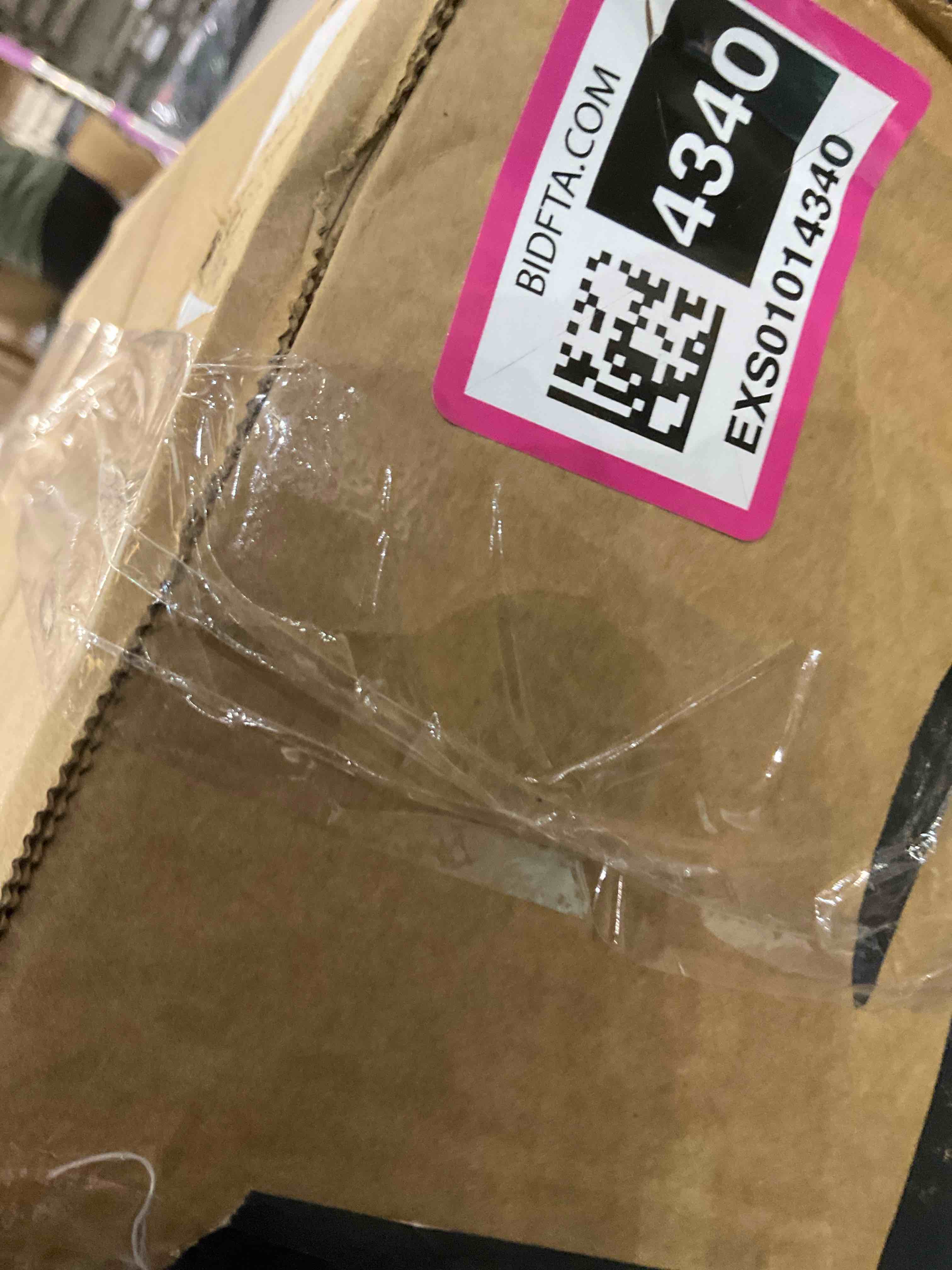 https://s3.amazonaws.com/lotting-images-prod/BargainHunt/EXS01014340_1708624508596.jpeg